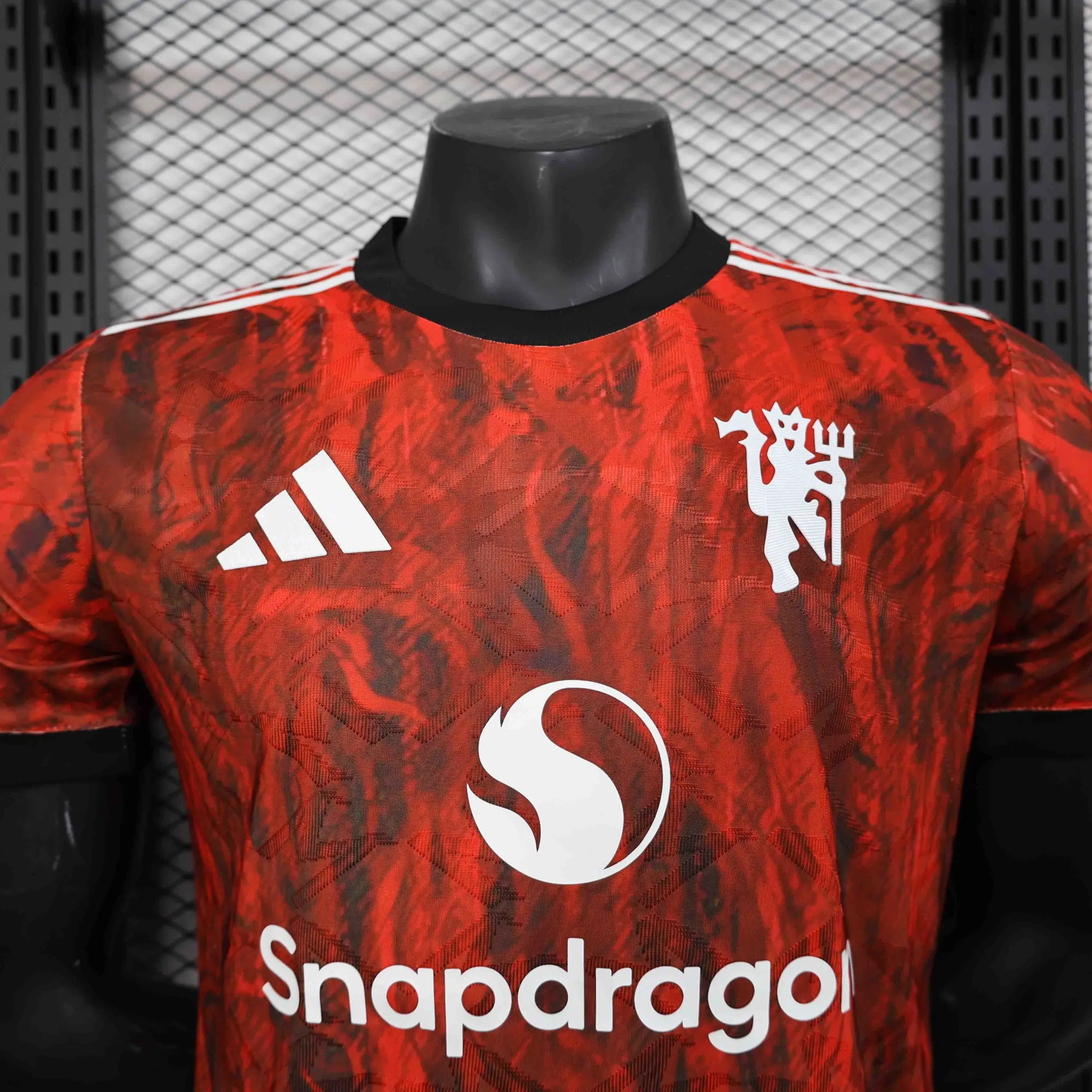 24-25 Manchester United Red Special Edition Player Version Shirt AAAAJersey Supplier Yupoo 1
