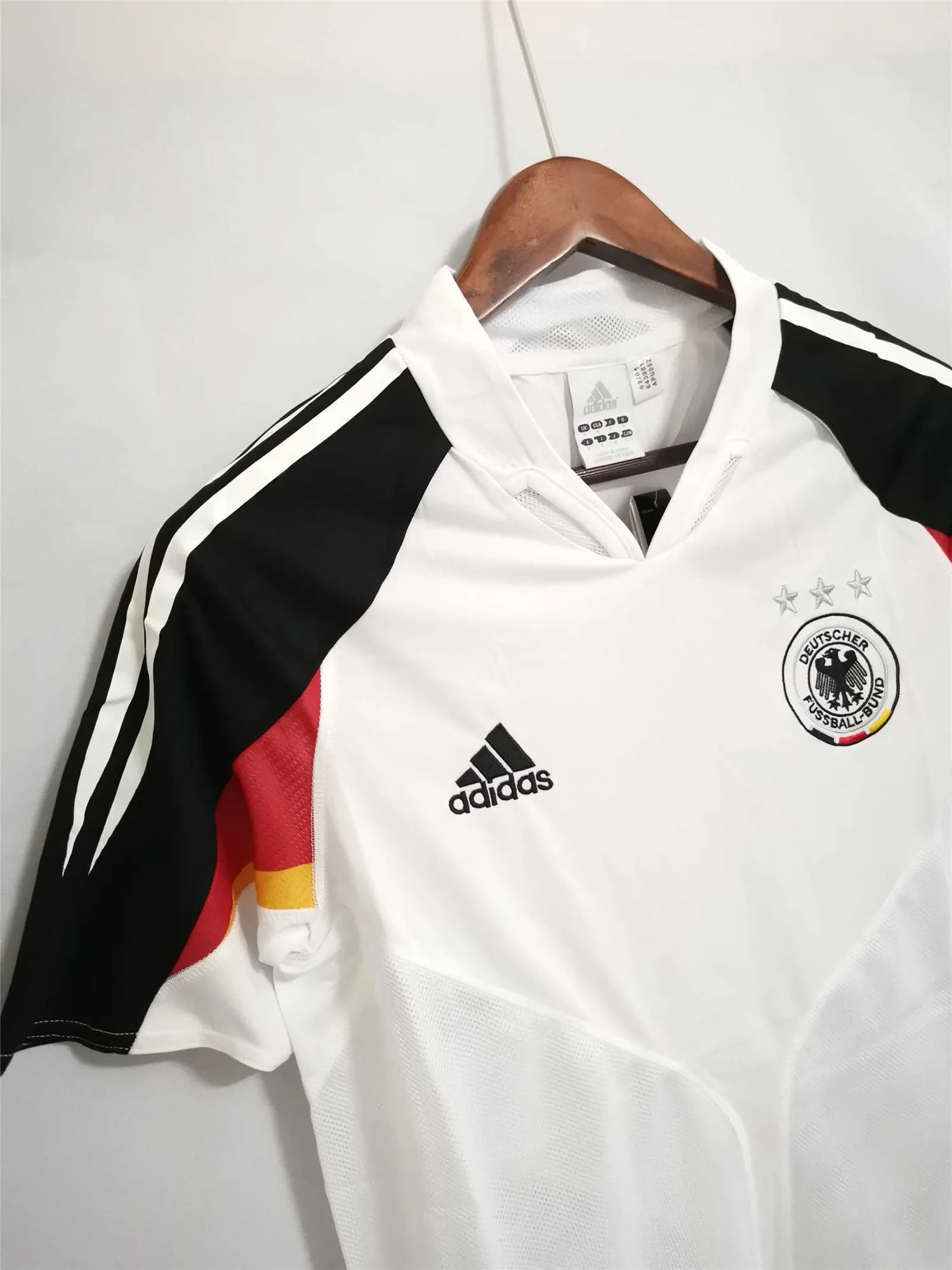 2004 Germany home white 2