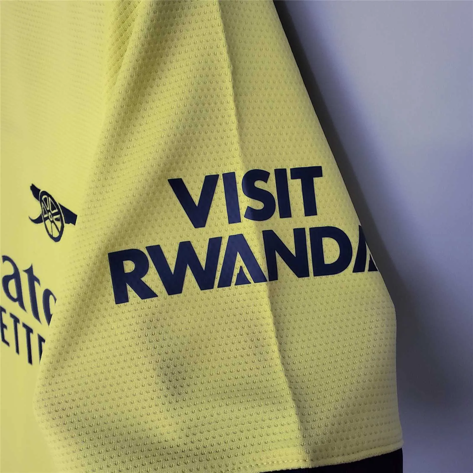 21-22 Arsenal away 17