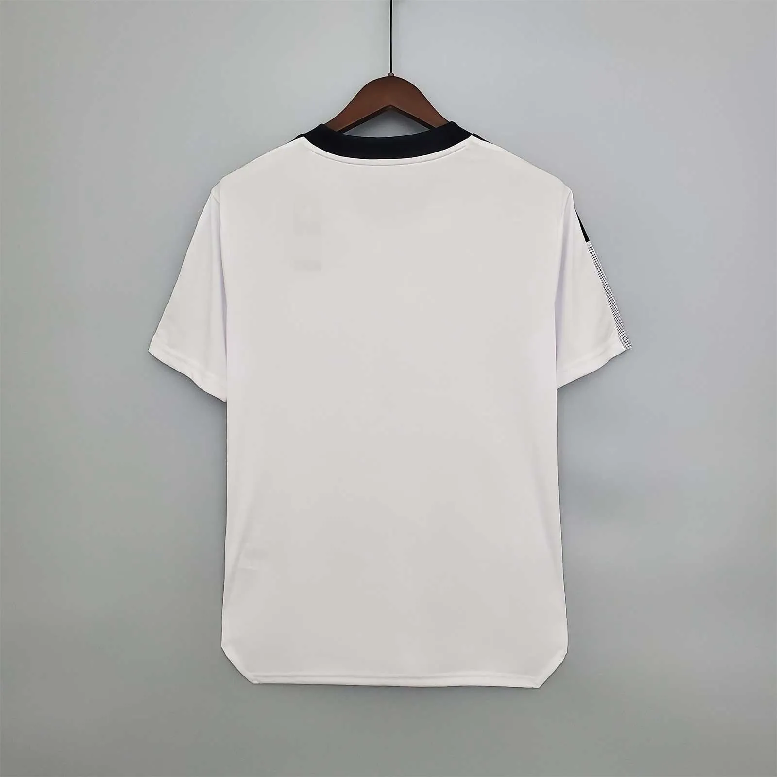 Colo-Colo 13-time champion version home 2