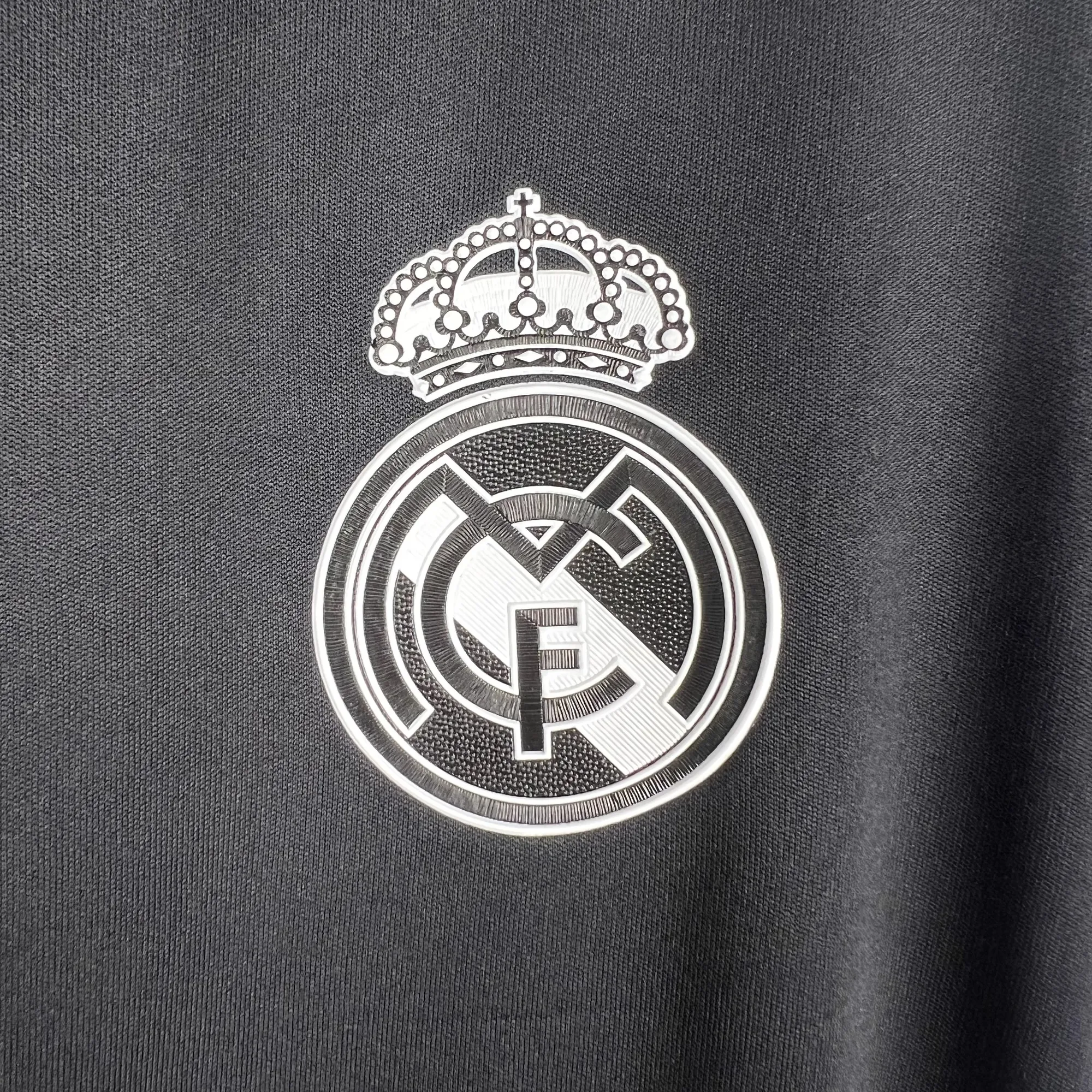16-17 Retro Real Madrid Third Away S-XXL 6