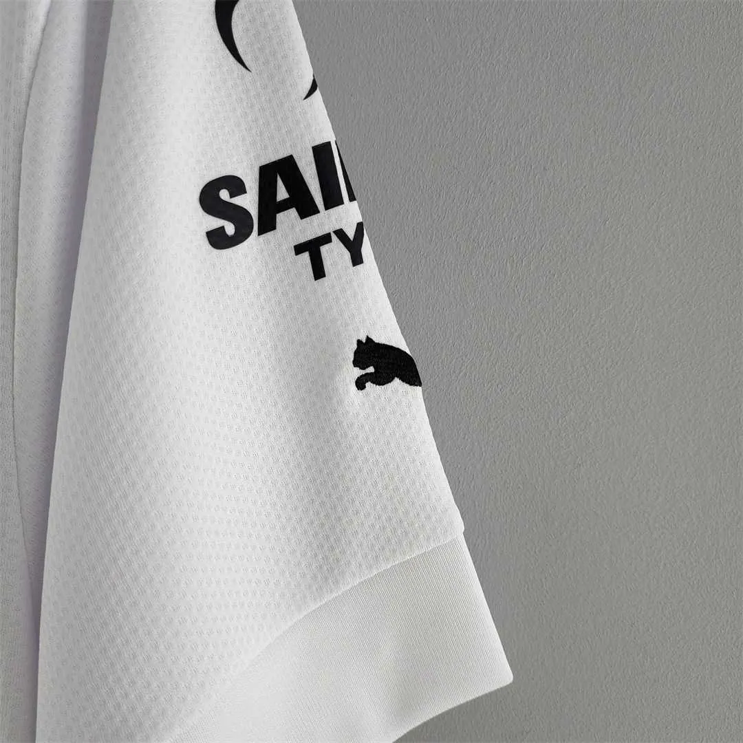 22-23 Valencia home 5