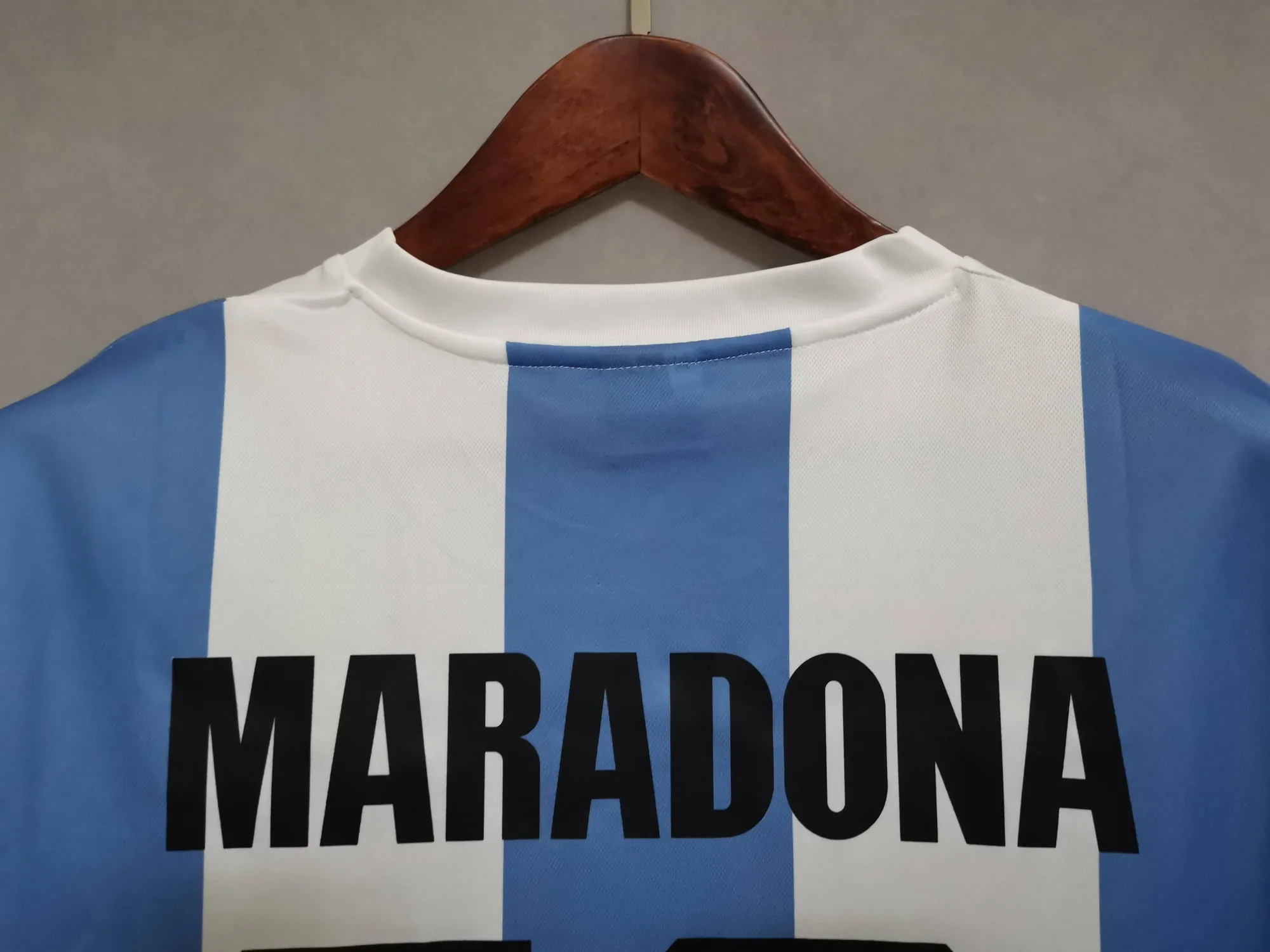 1985 Argentina home 1