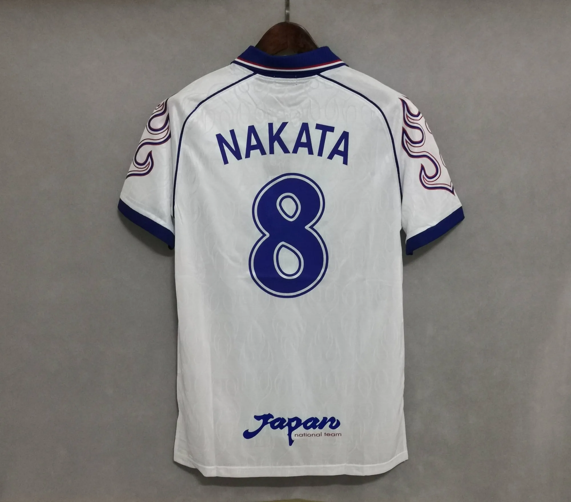 1998 Japan away white 11