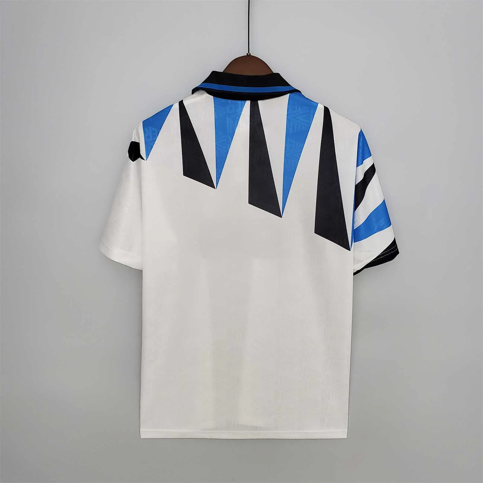 92-93 Inter Milan away 1