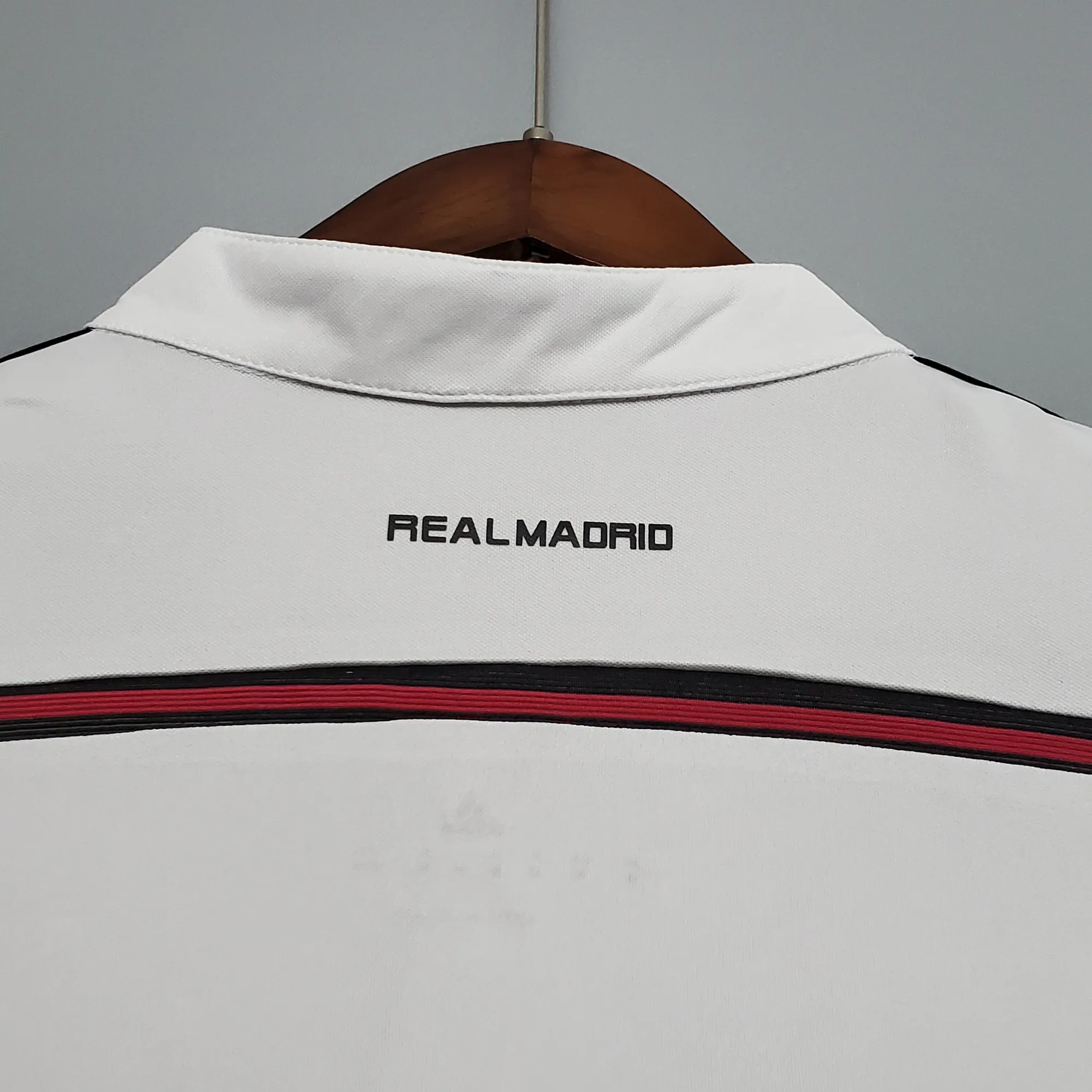 14-15 Real Madrid home 4