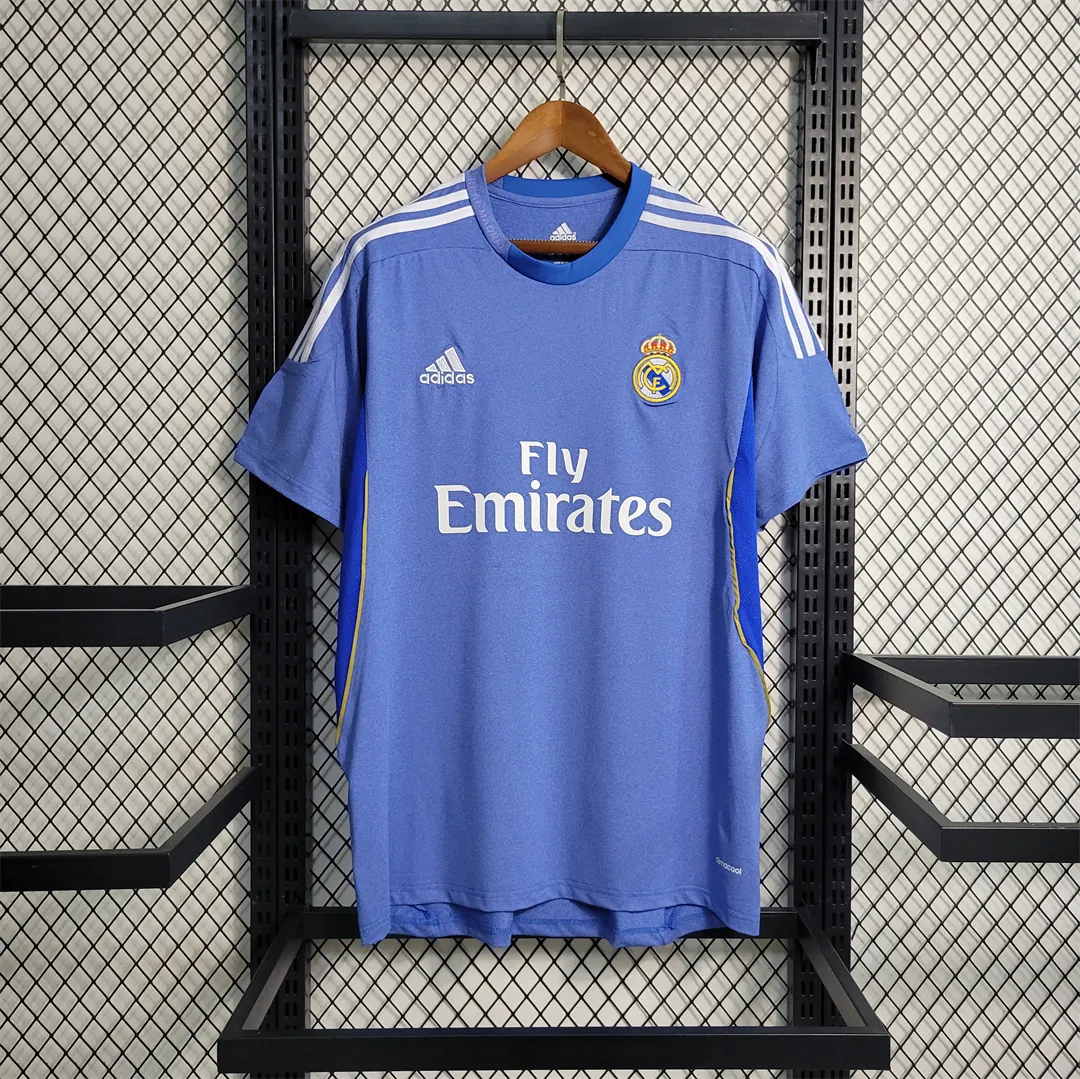 13-14 Real Madrid away 10