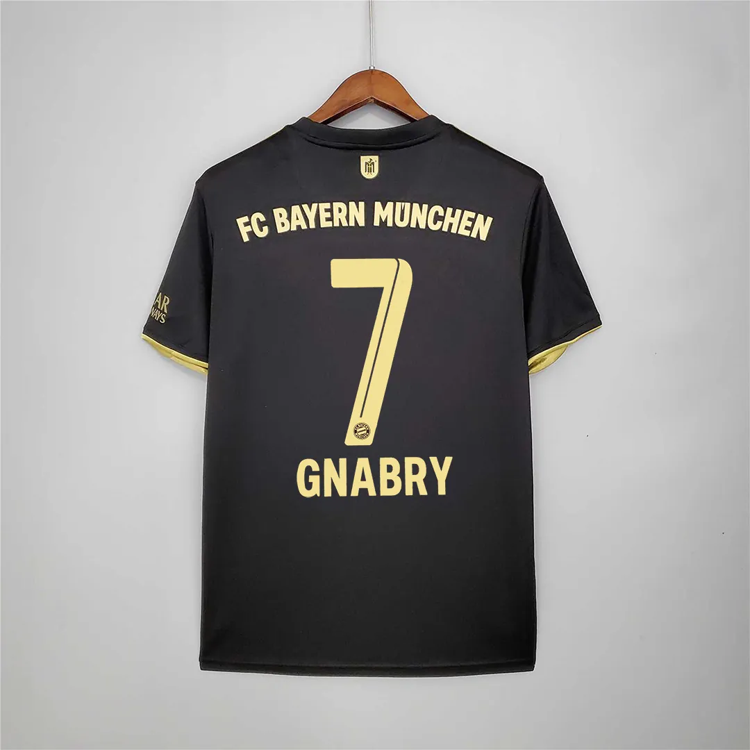 21-22 Bayern Munich away 12