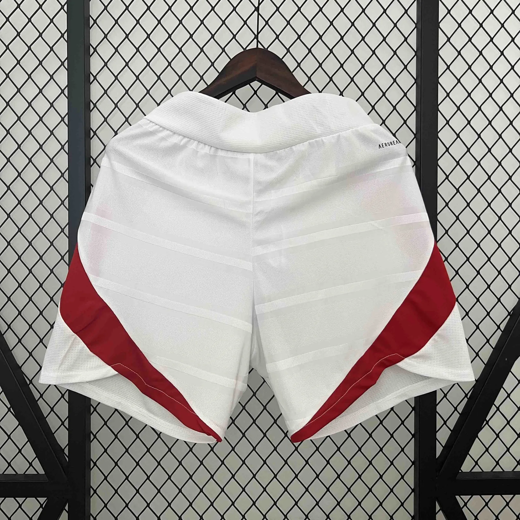 24-25 Manchester United Home Player Edition Shorts AAAAJersey Wholesale Yupoo 3