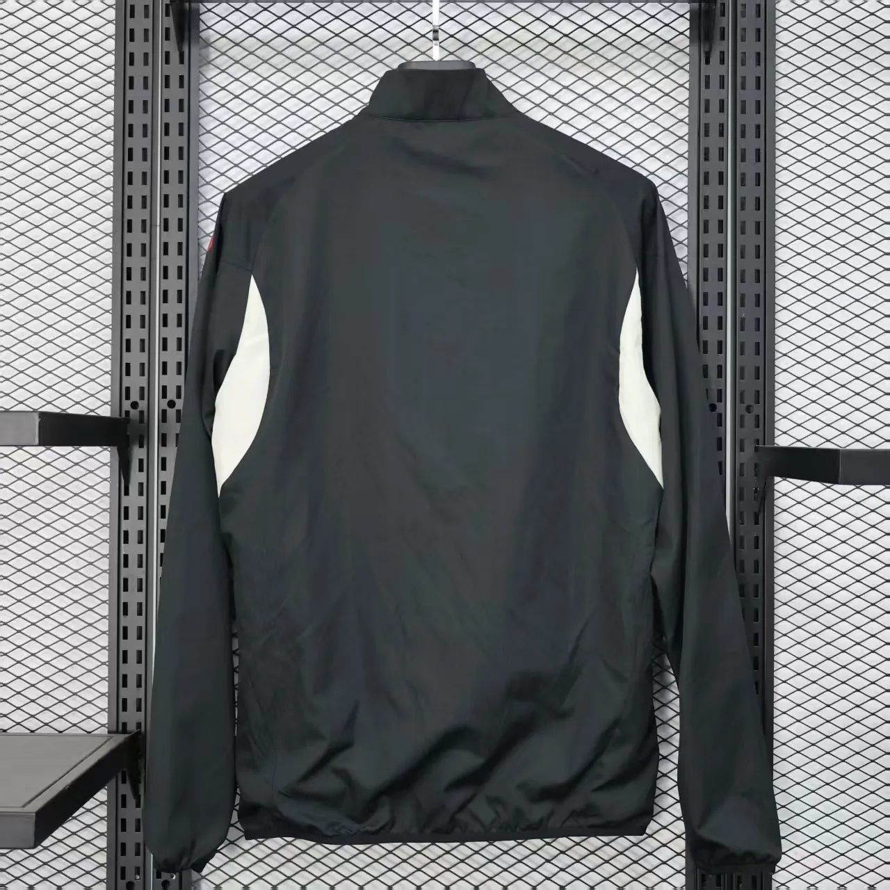 25-26 Liverpool Black Windbreaker Jacket AAAAJersey Supply Yupoo 4