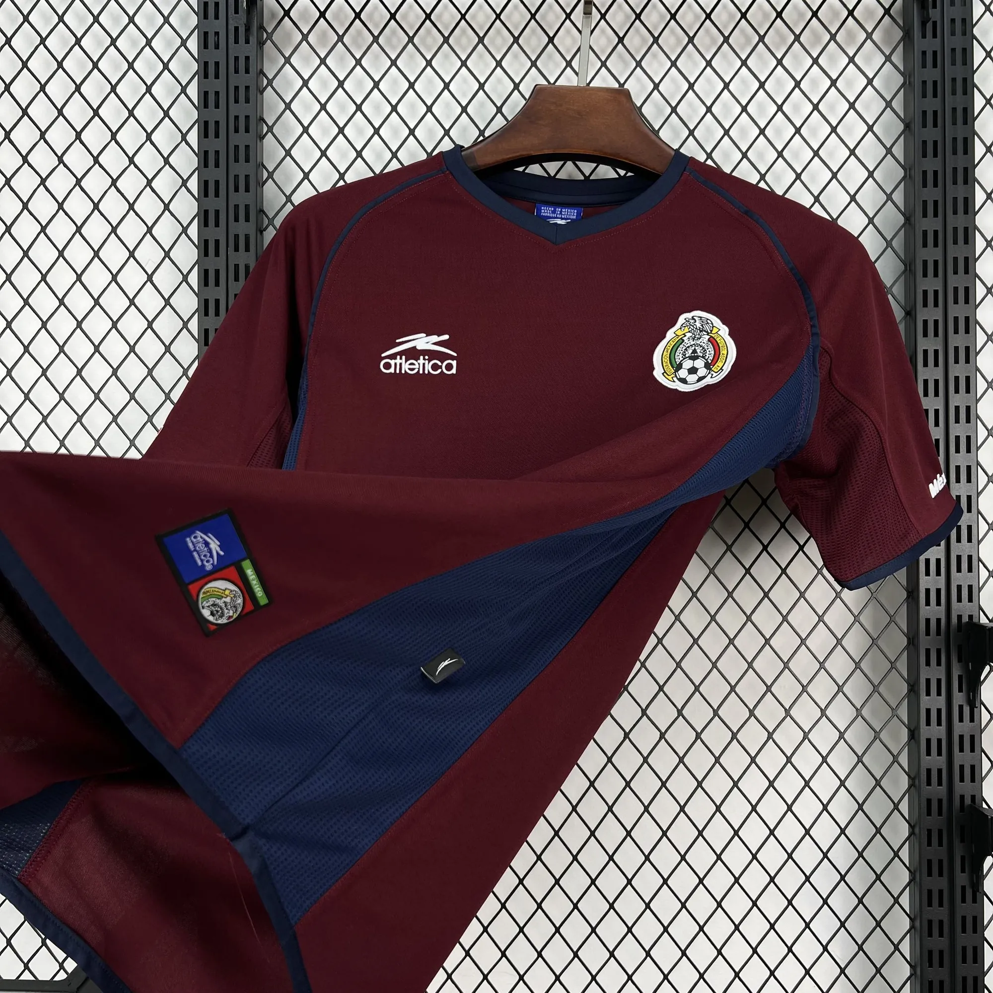 2002 Mexico Mens Third Football Retro Kit Vintage T-Shirt AAAAJersey Wholesale Yupoo 9 3