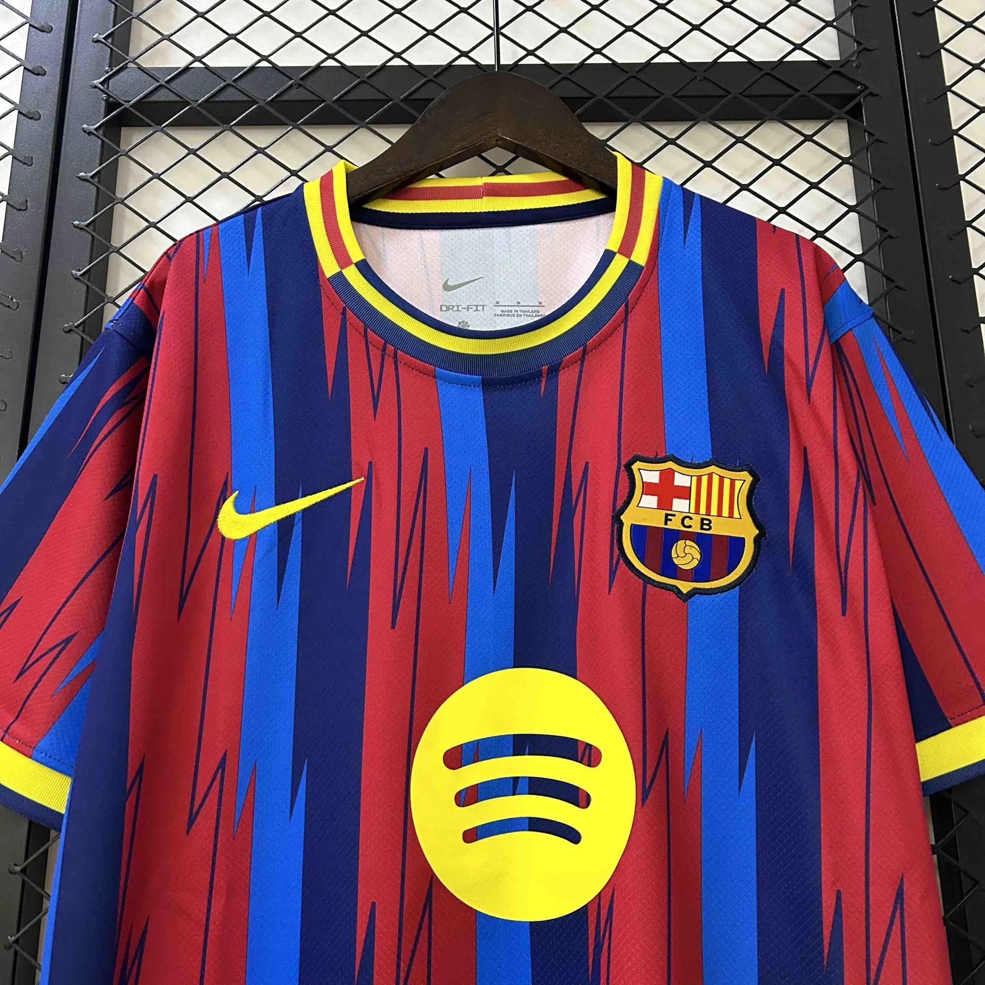 24-25 Barcelona Special Edition Shirt Football Apparels Soccer AAAAJersey Yupoo 1