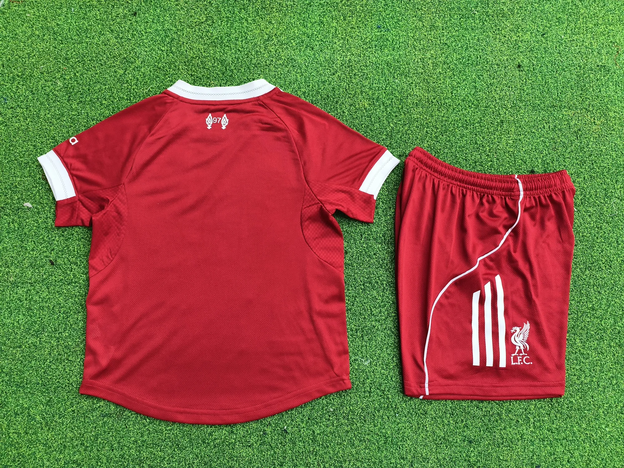 25-26 Liverpool Home Kid Kits Player Version Youth Apparels AAAAJersey Supply Yupoo 1