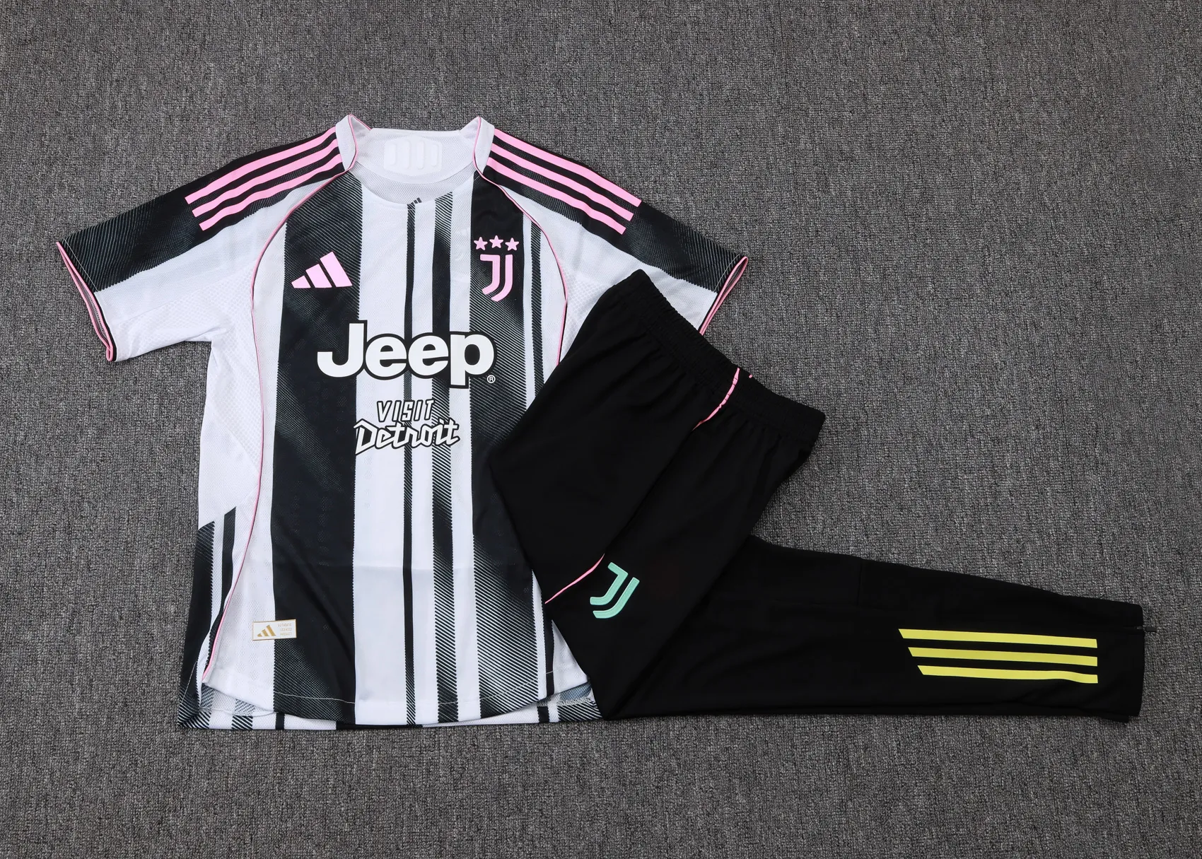 25-26 Juventus Home Player Version Training Kits Football Tracksuits 3