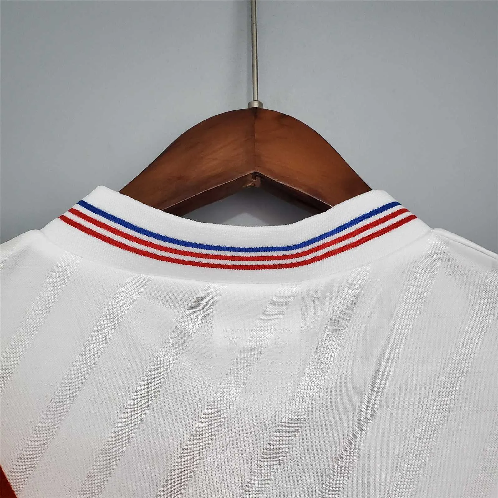 87-88 Rangers away 4