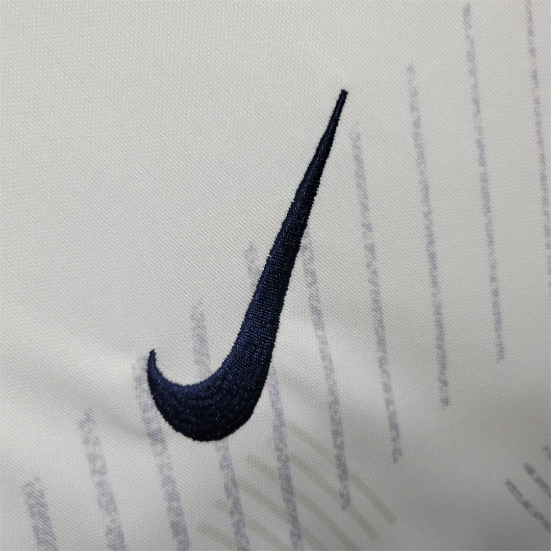23-24 Tottenham Hotspur home long-sleeved 3