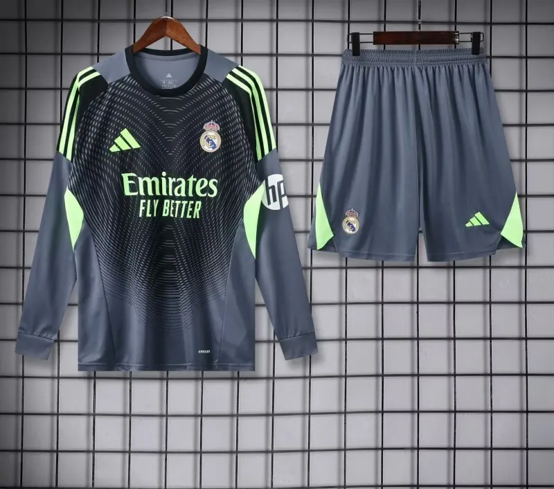 25-26 Real Madrid Goalkeeper Cheap Soccer AAAAJersey Yupoo 1