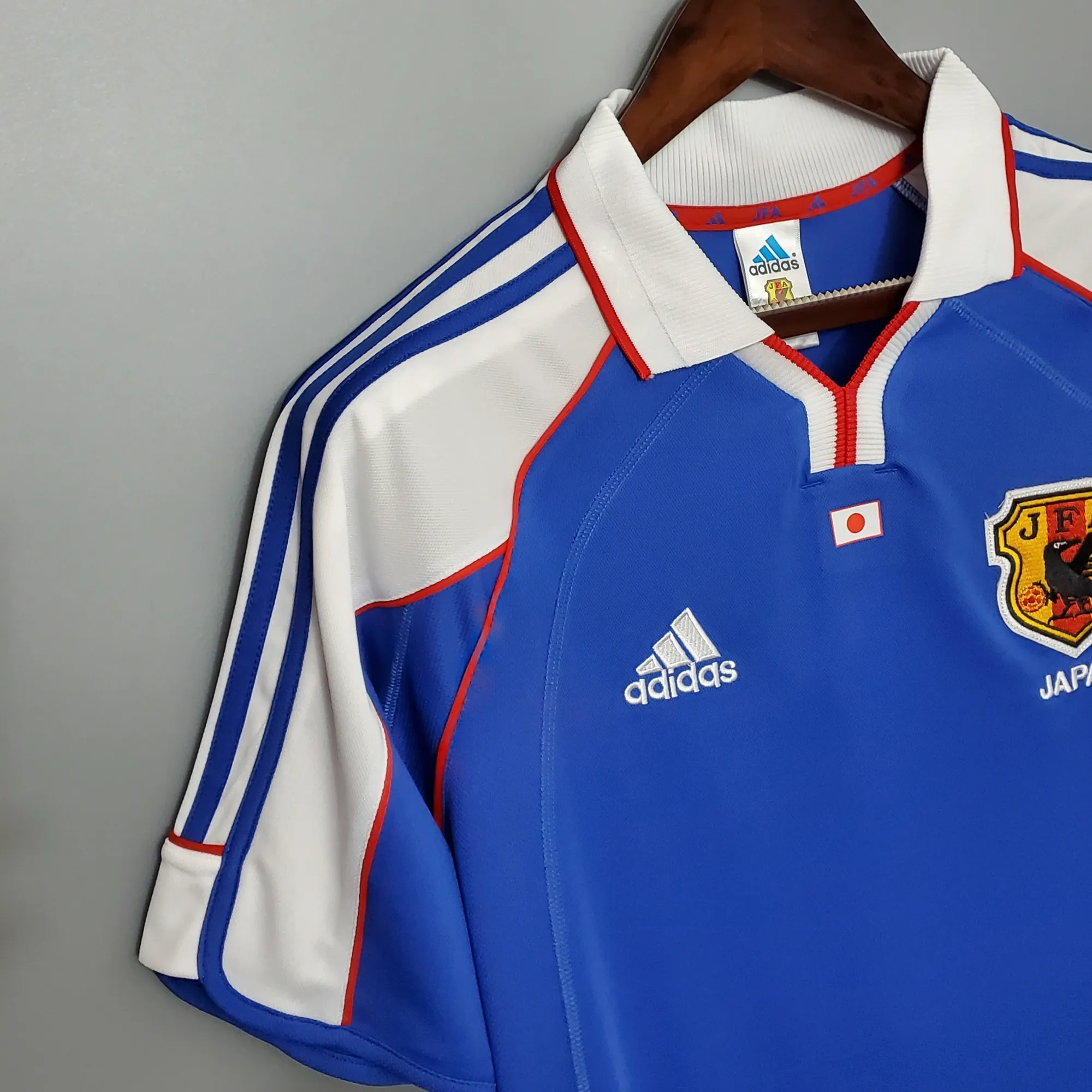 2000 Japan home 3