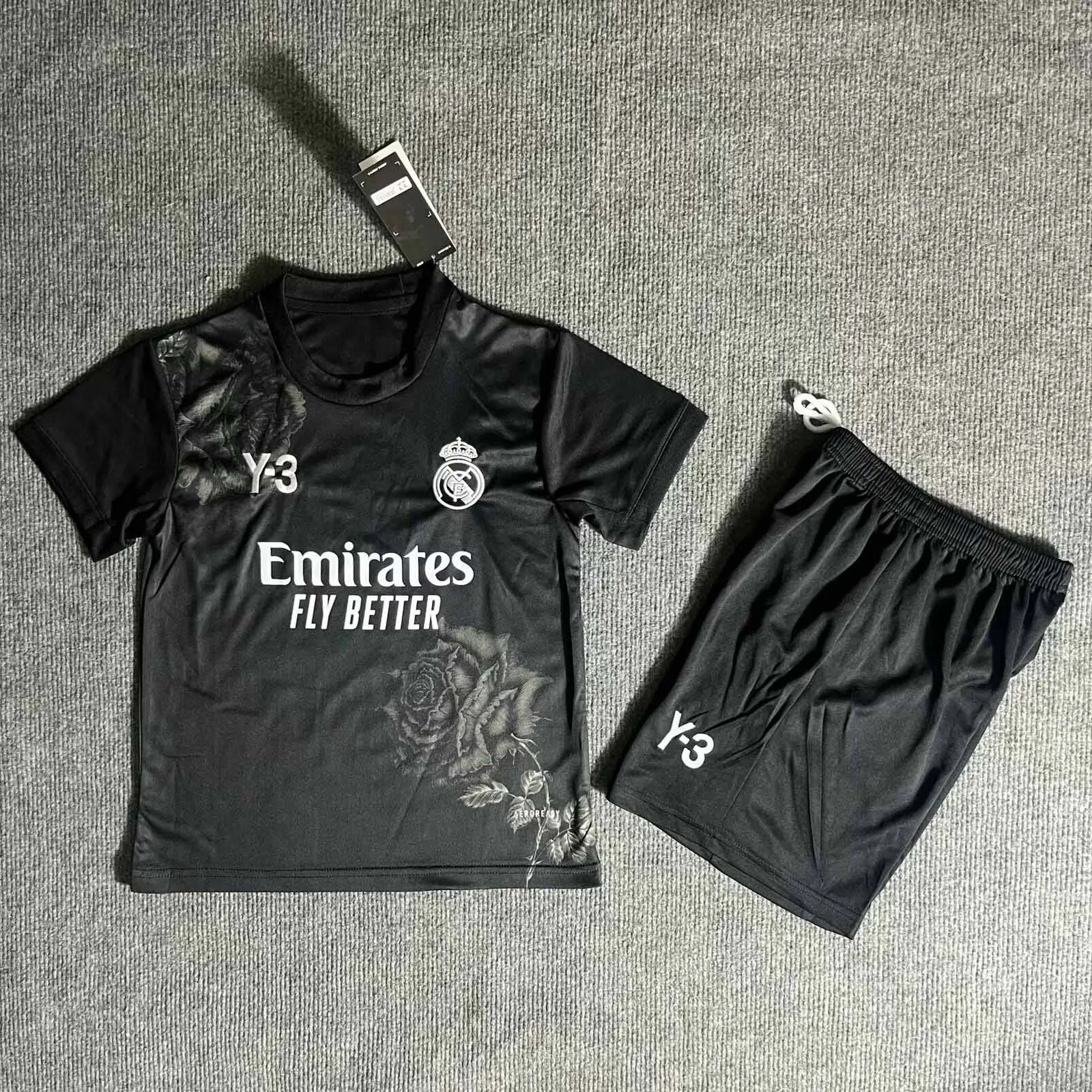 24-25 Real Madrid Y3 Kid Kits Black Youth Apparels AAAAJersey Wholesale Yupoo 1