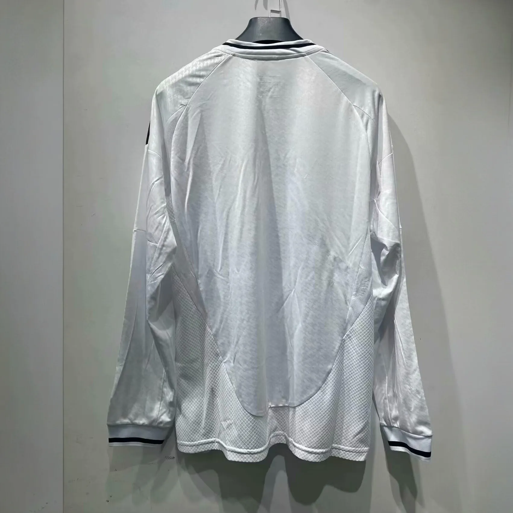 24-25 Real Madrid Home Kit Long Sleeve Shirt Jersey Supplier Yupoo 1