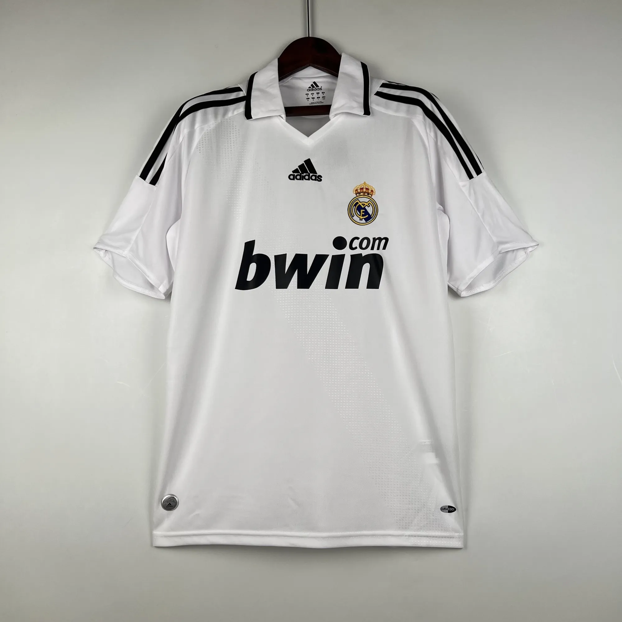 08-09 Real Madrid Retro Home Kit Vintage White Shirt Football Jerseys Yupoo 11