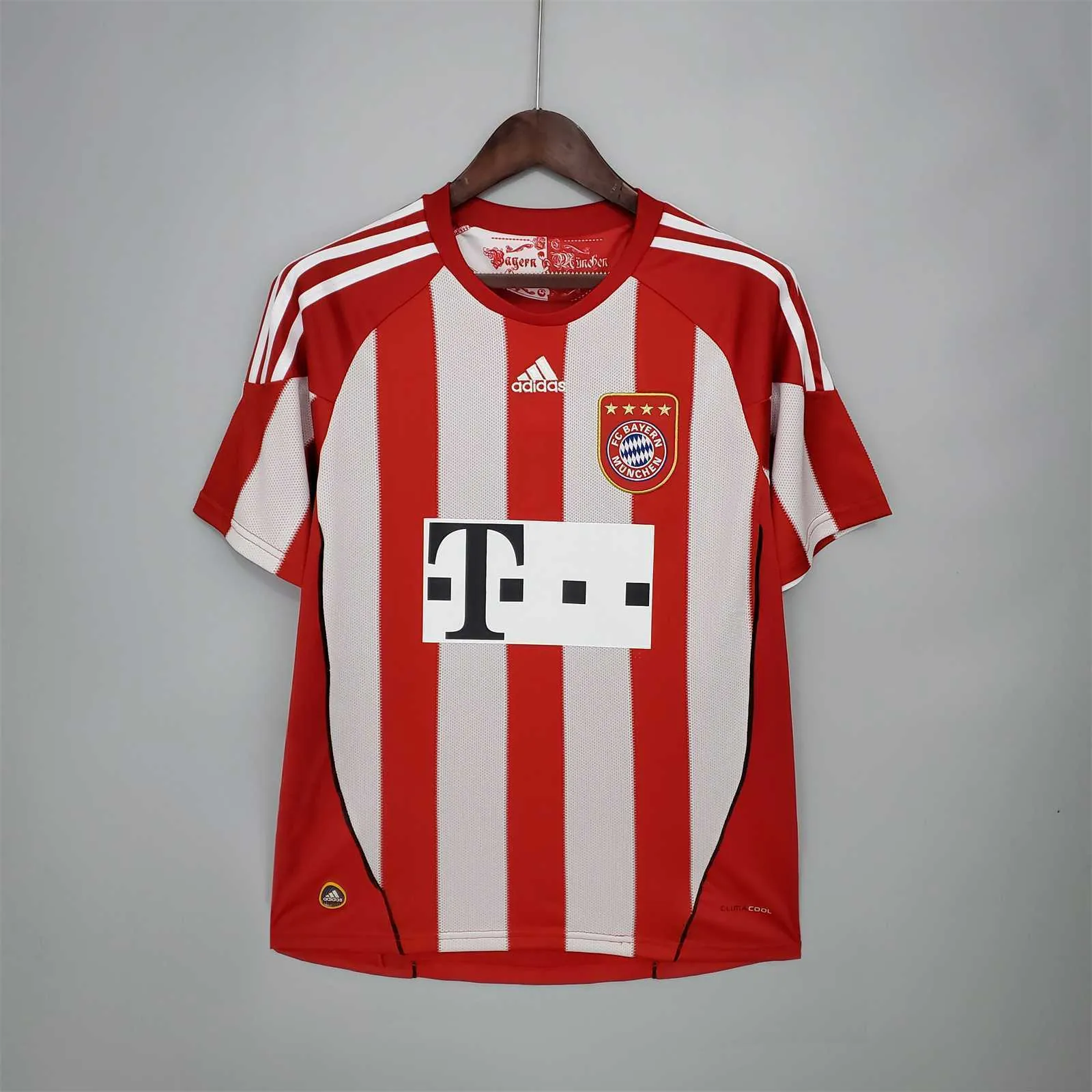 10-11 Bayern Munich home 11