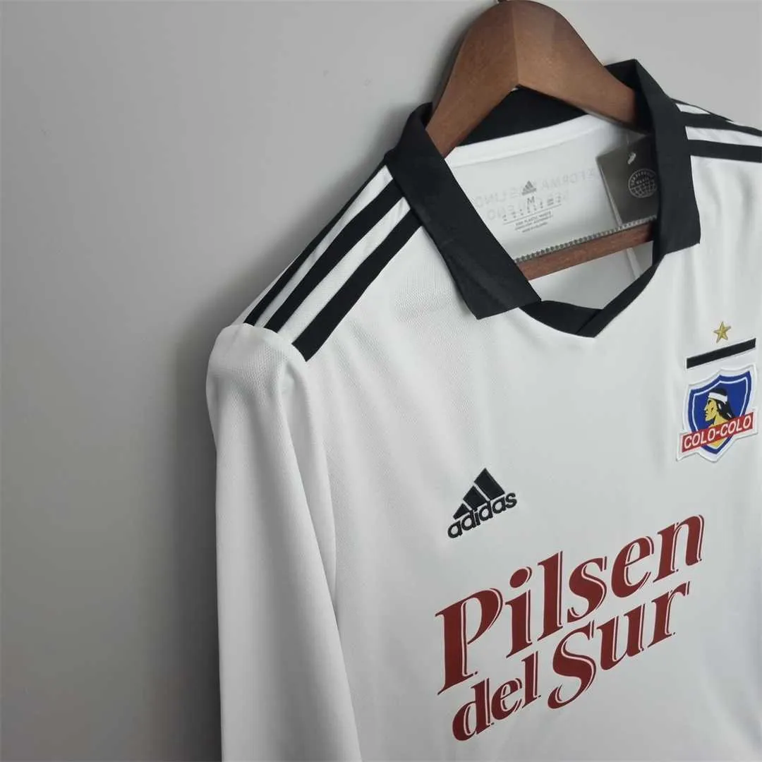22-23 Colo-Colo home long sleeve 1