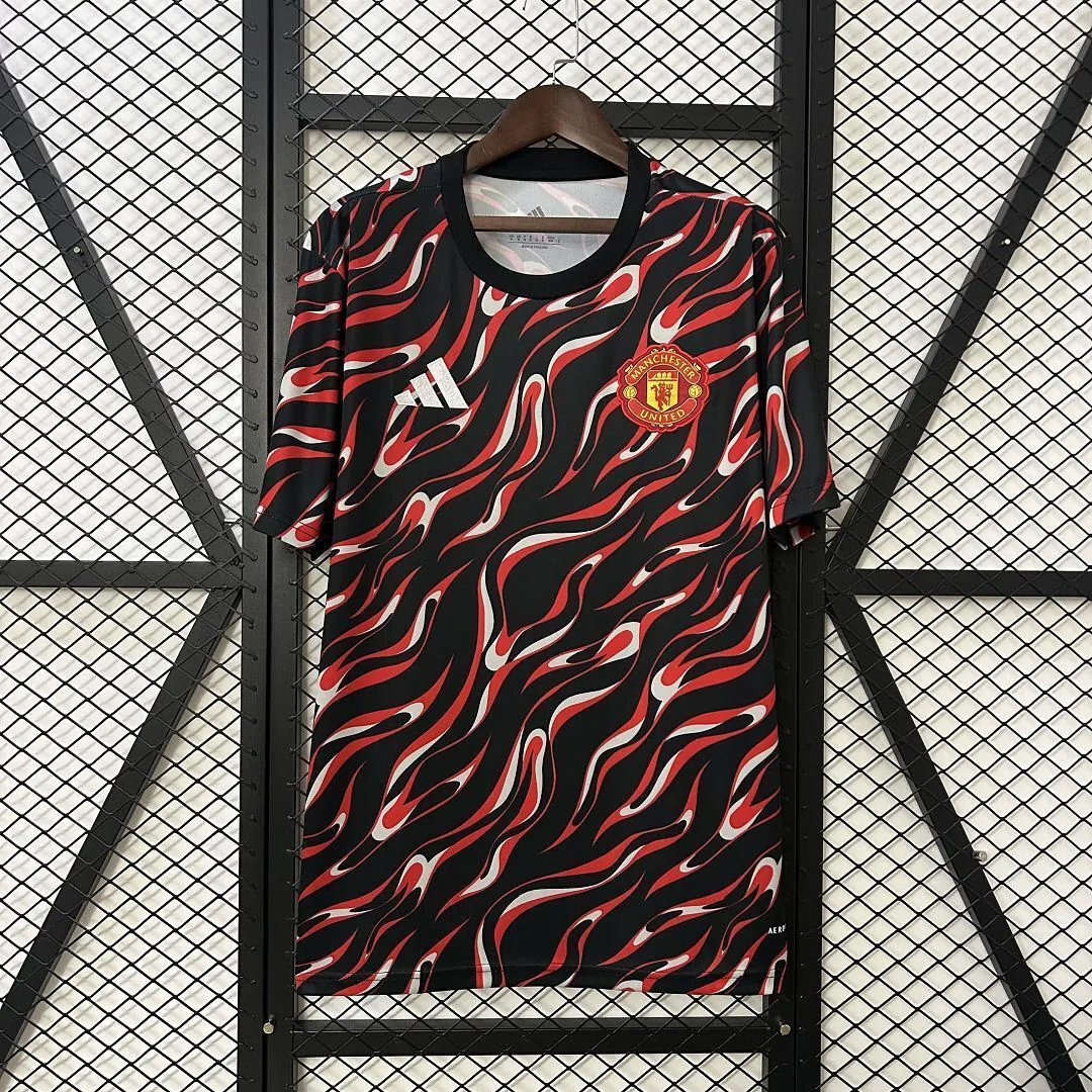 25-26 Manchester United Pre-Match Red Kit Soccer T-Shirt AAAAJersey Dropship Yupoo 8