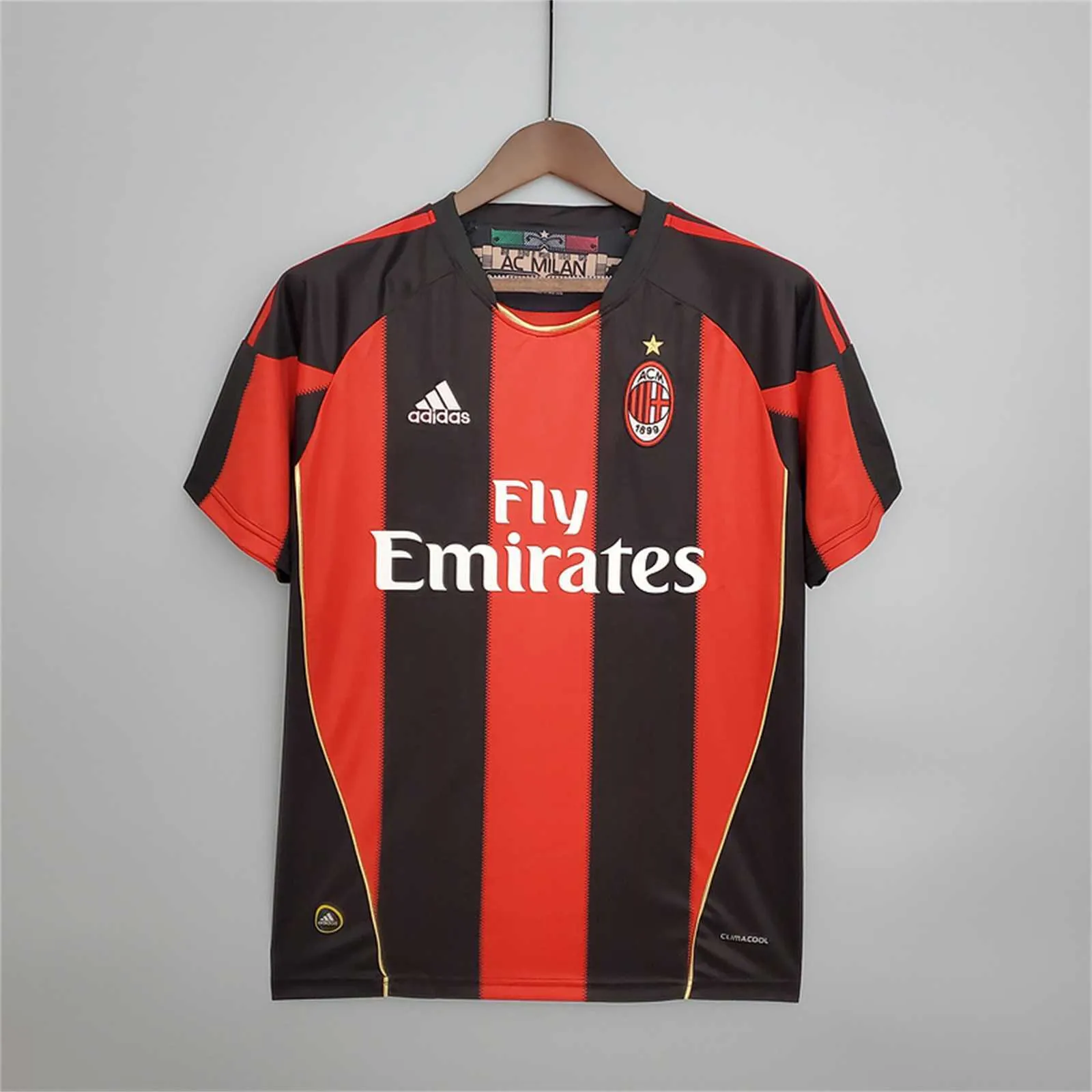 10-11 AC Milan home 11