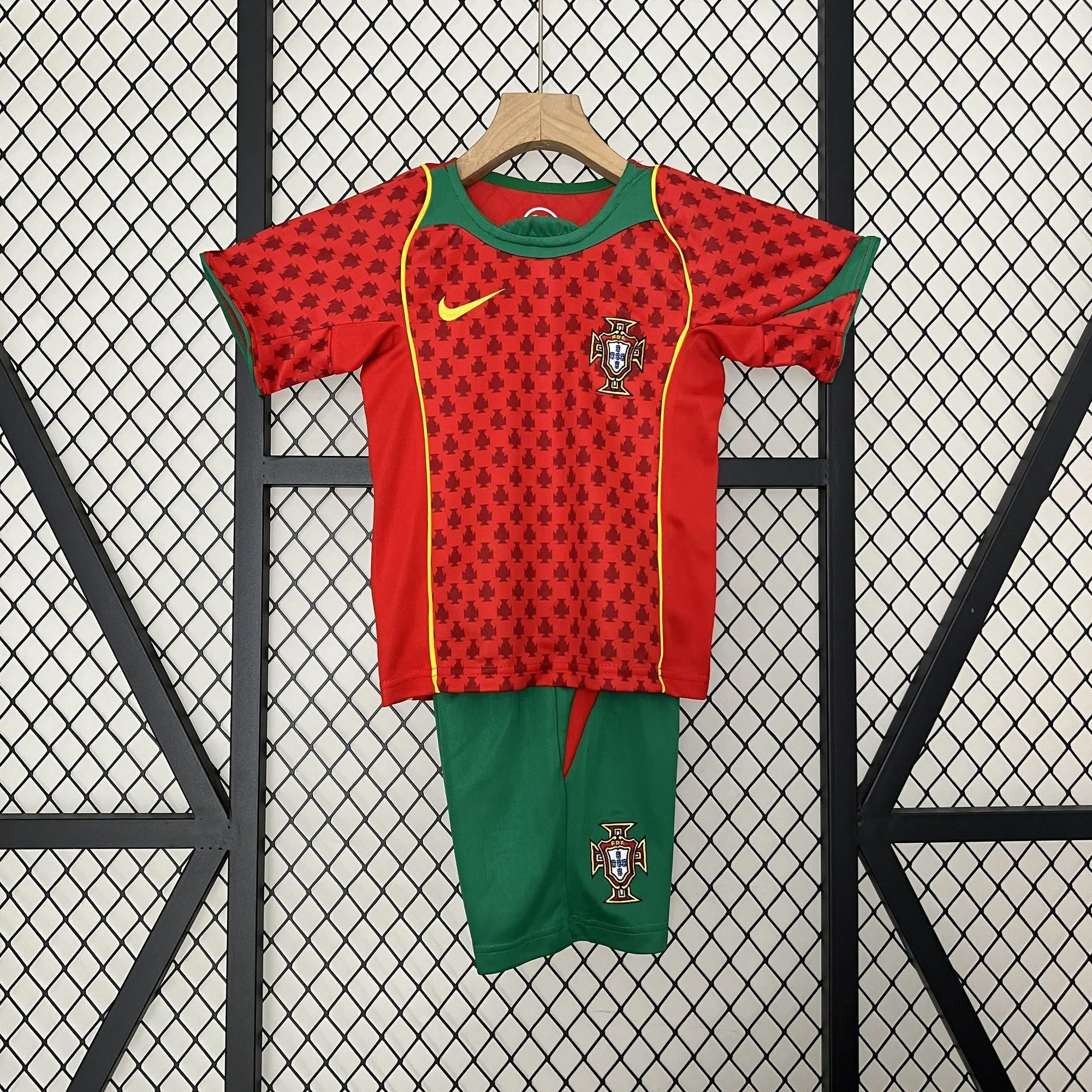 2004 Portugal Home Retro Kid Kits Youth Apparels AAAAJersey Wholesale Yupoo 8