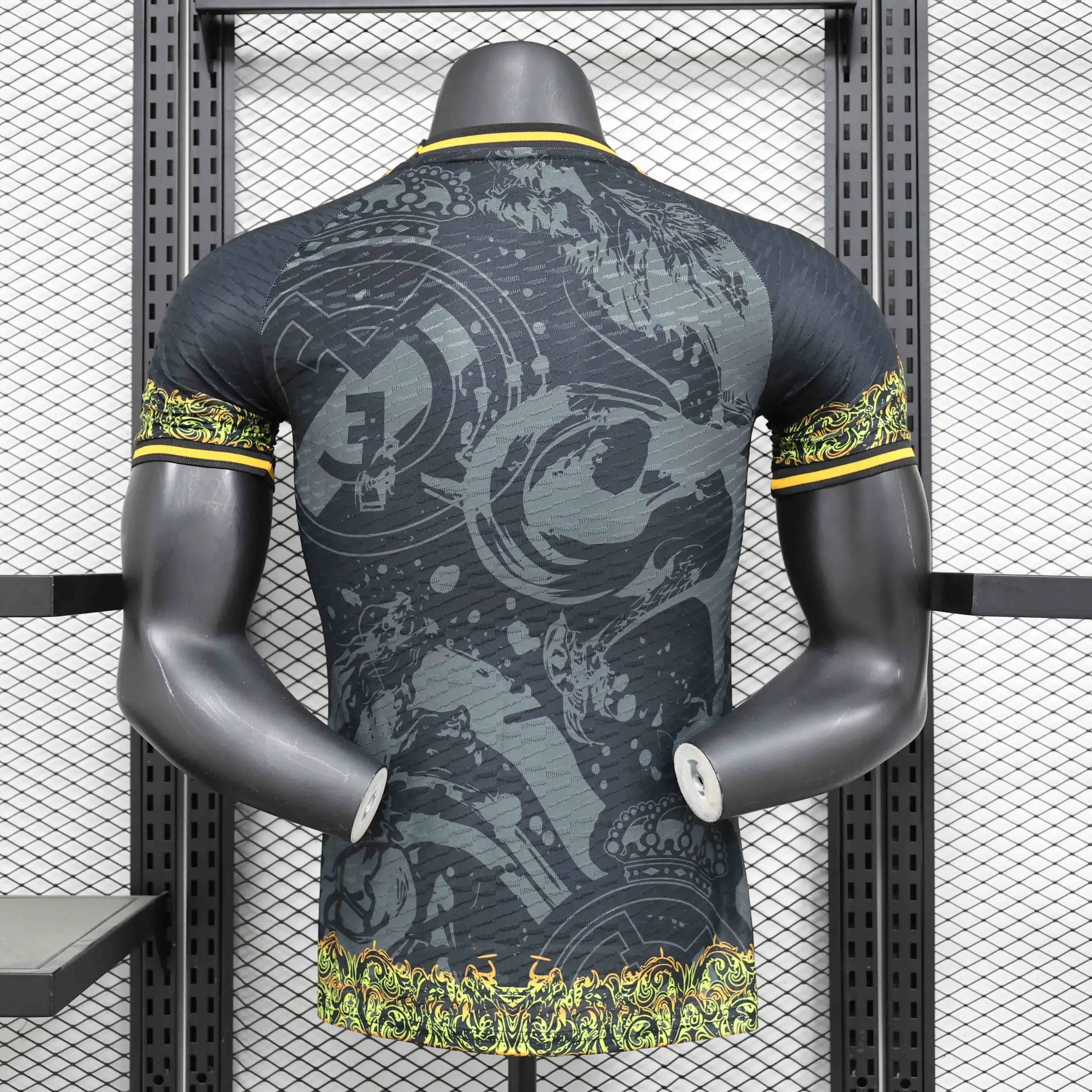 24-25 Real Madrid Golden Dragon Special Edition Player Version Shirt AAAAJersey Supplier Yupoo 1