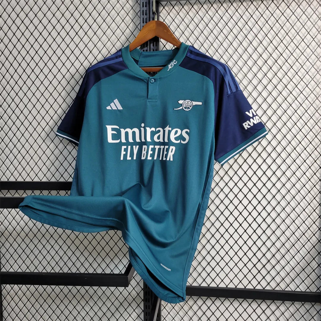 23-24 Arsenal third away 1
