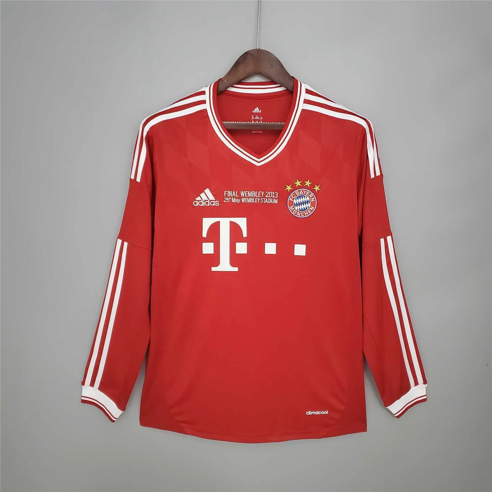 13-14 Bayern Munich Champions League home long sleeve 11