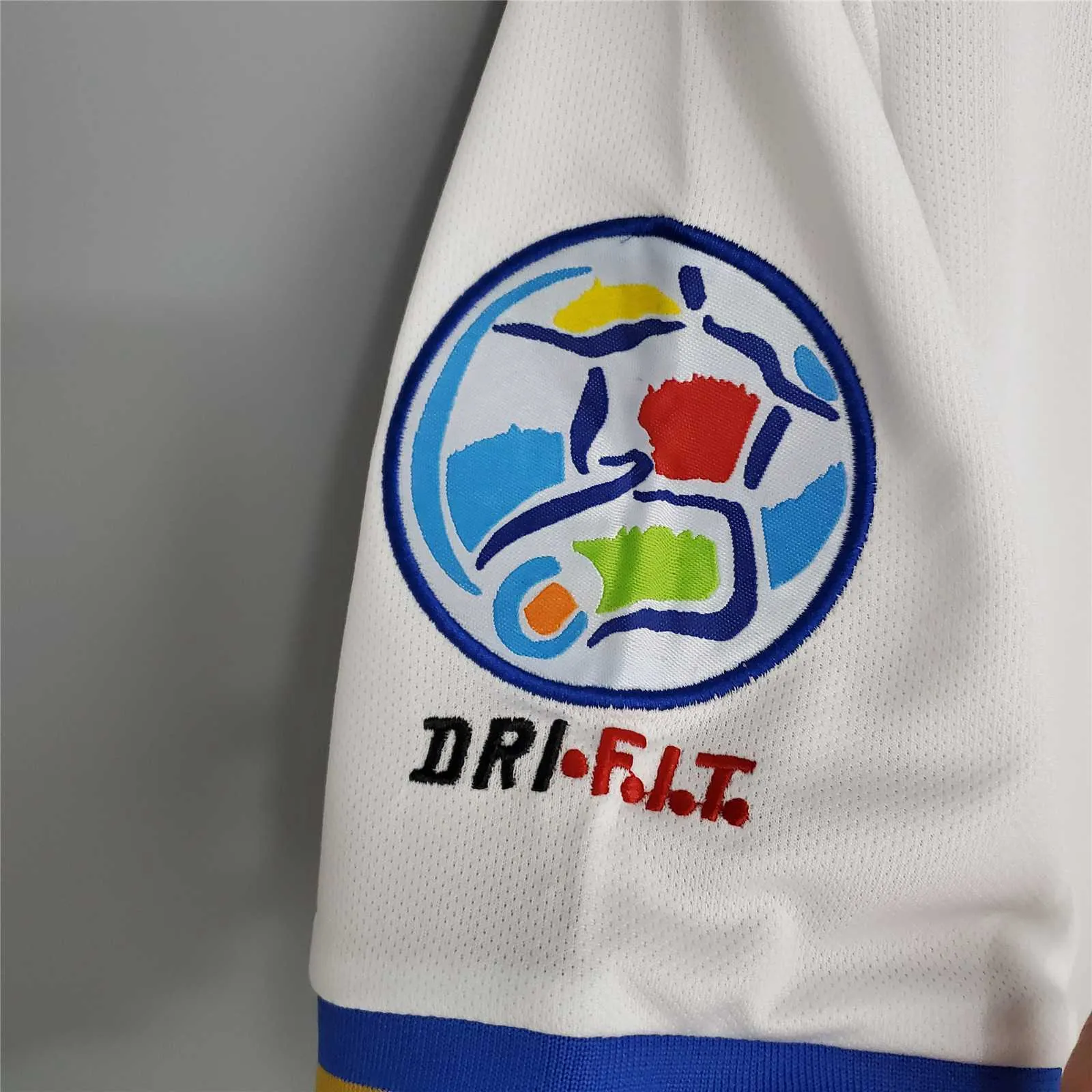1996 Italy away 4