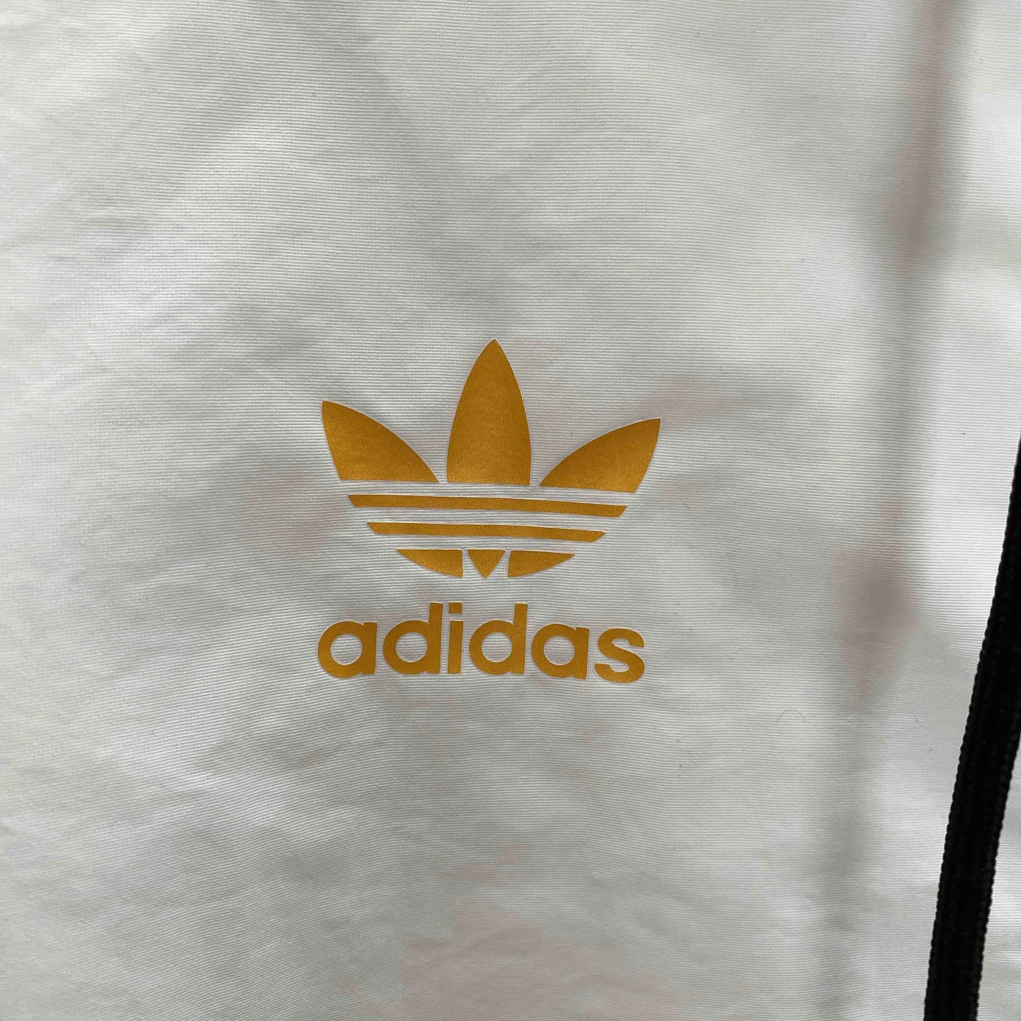 24-25 Real Madrid White Windbreaker Jacket AAAAJersey Supplier Yupoo 2