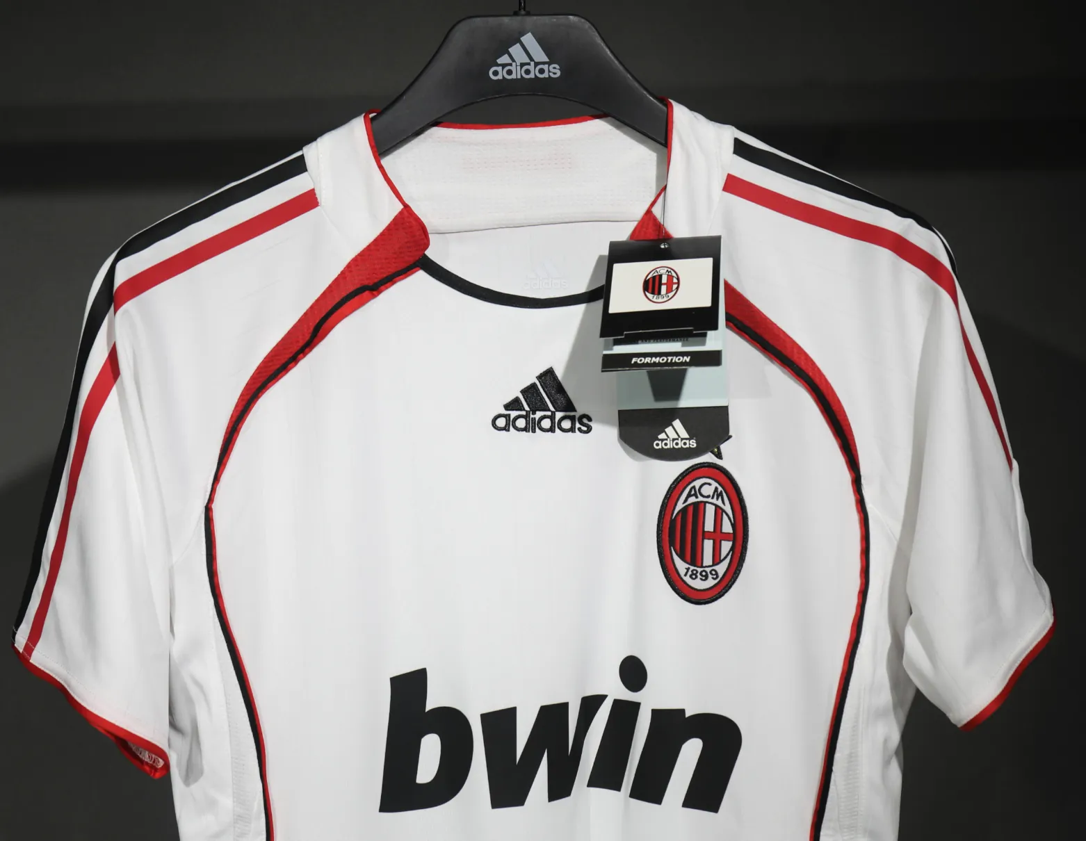 06-07 AC Milan Away Retro Kit Vintage Player Version Sino Shirt AAAAJersey Dropship Yupoo 5