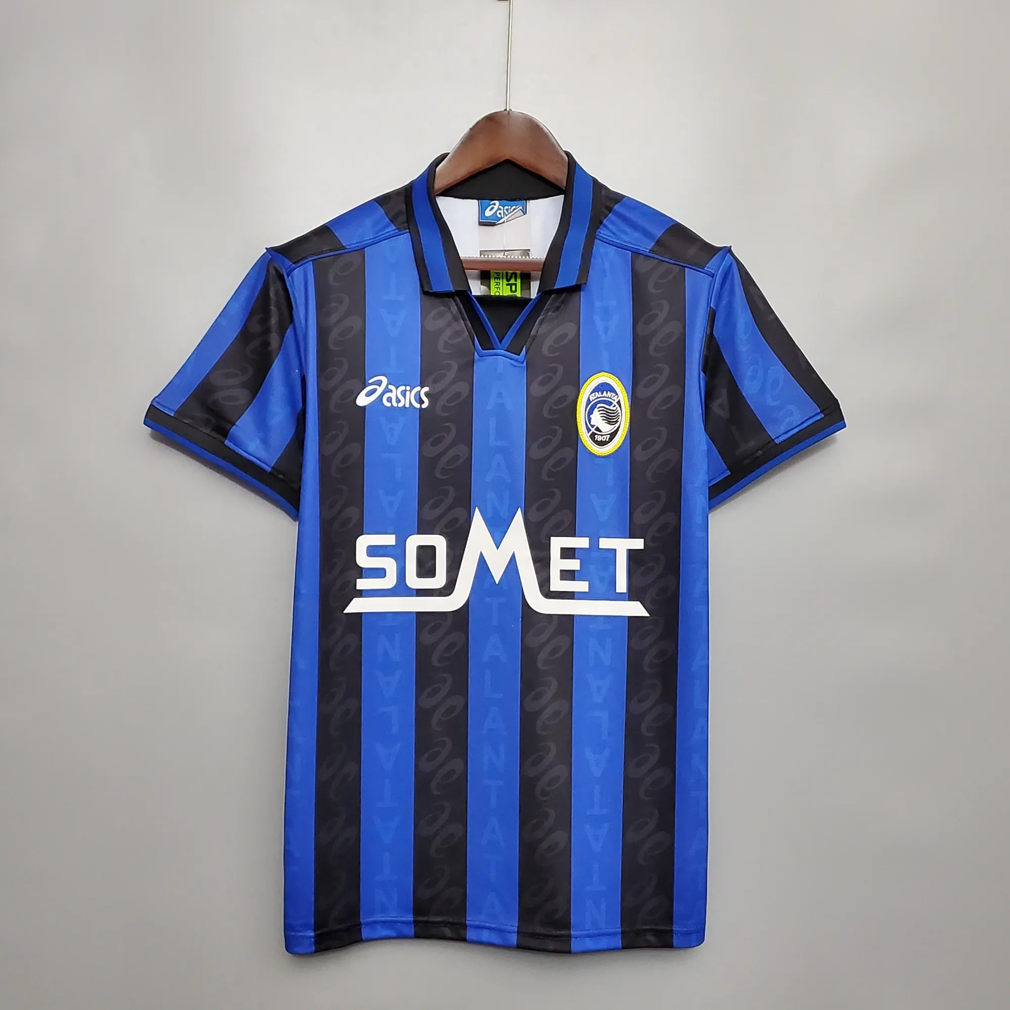 96-97 Atalanta home 8