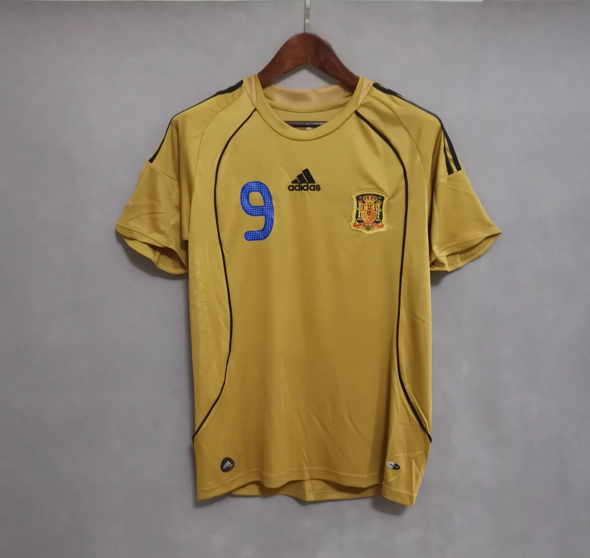 2008 Spain away 10