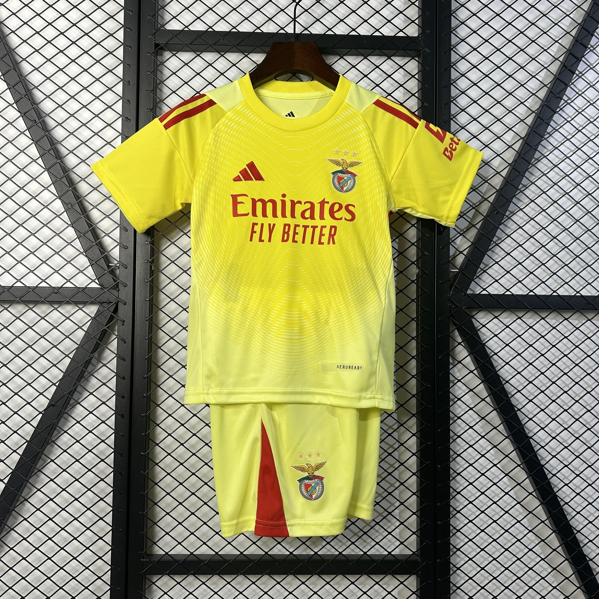 25-26 Benfica Yellow Goalkeeper Kid Kits Youth Apparels Sino AAAAJersey Supply Yupoo 7