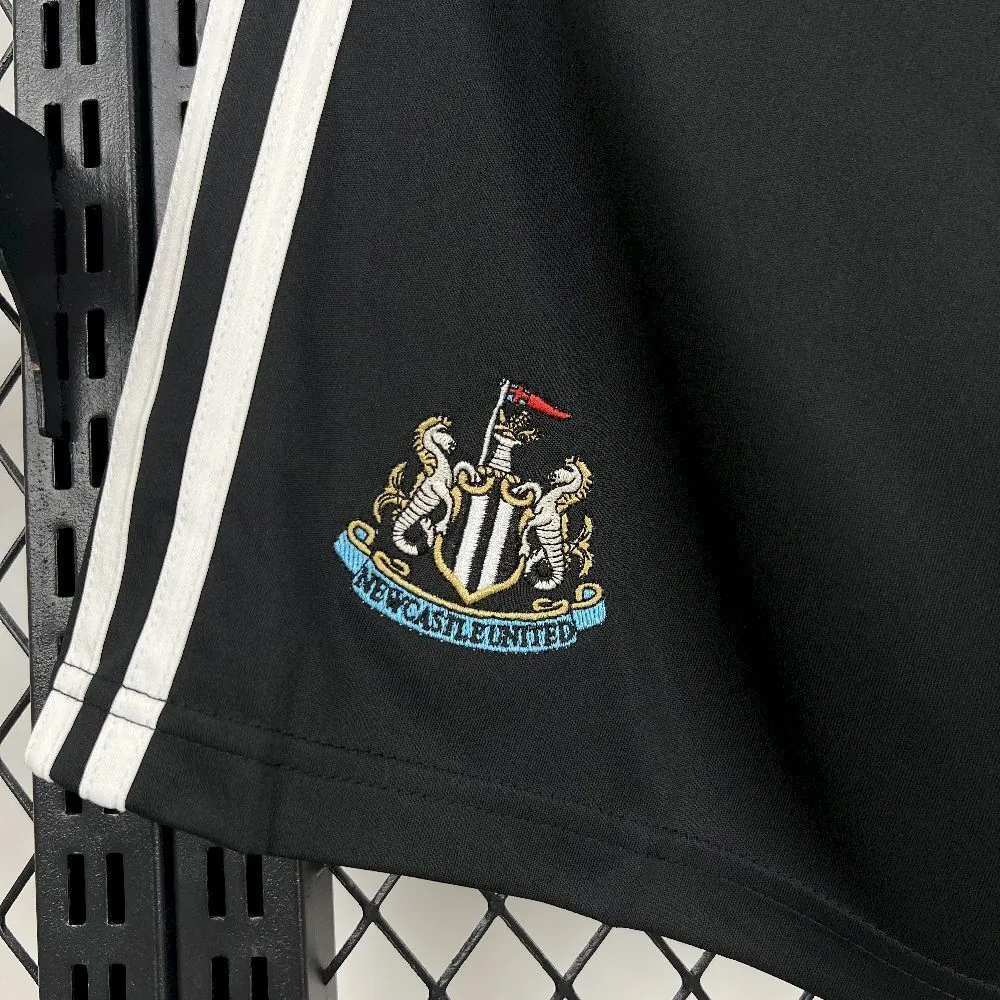 25-26 Newcastle Home Kit Shorts Soccer AAAAJersey Yupoo 1