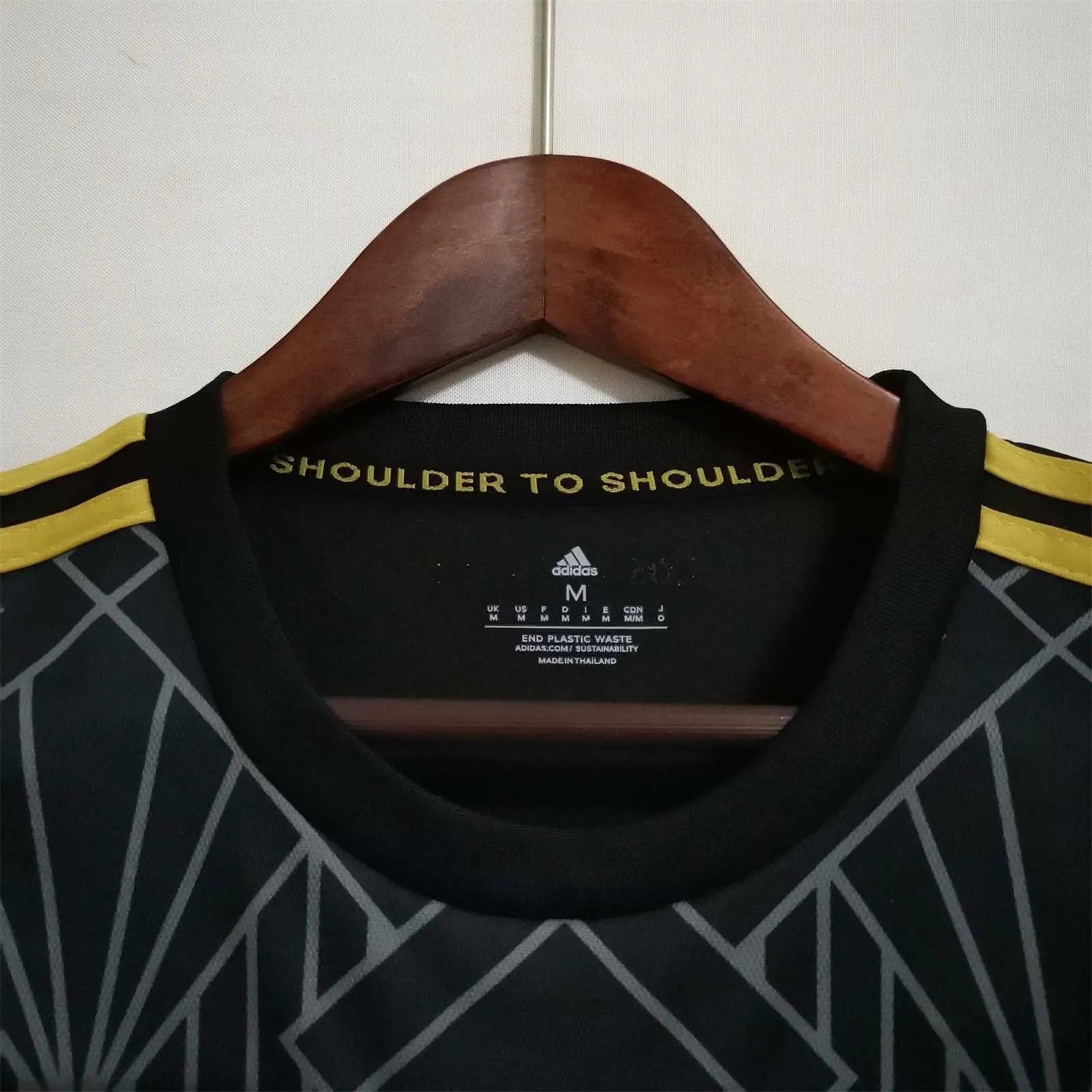 22-23 Los Angeles FC home 2