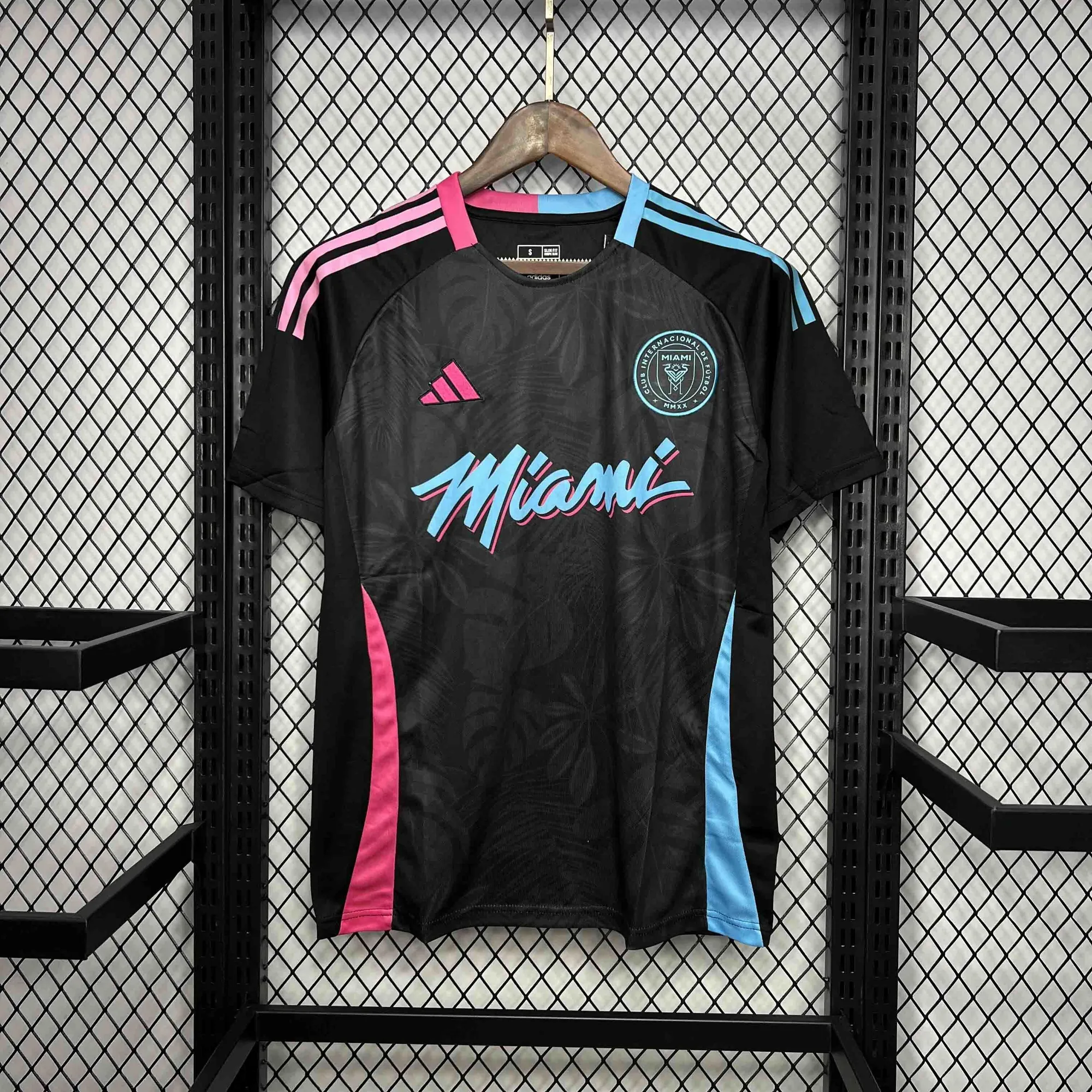 24-25 Inter Miami Special Edition Black Kit Soccer Uniform AAAAJerseys Dropshipping Yupoo 6