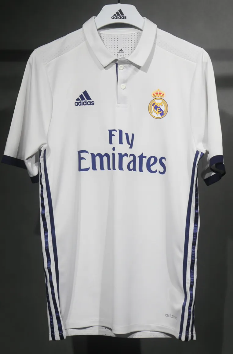16-17 Real Madrid Home Retro Kit Vintage Player Version Sino Shirt AAAAJersey Dropship Yupoo 1