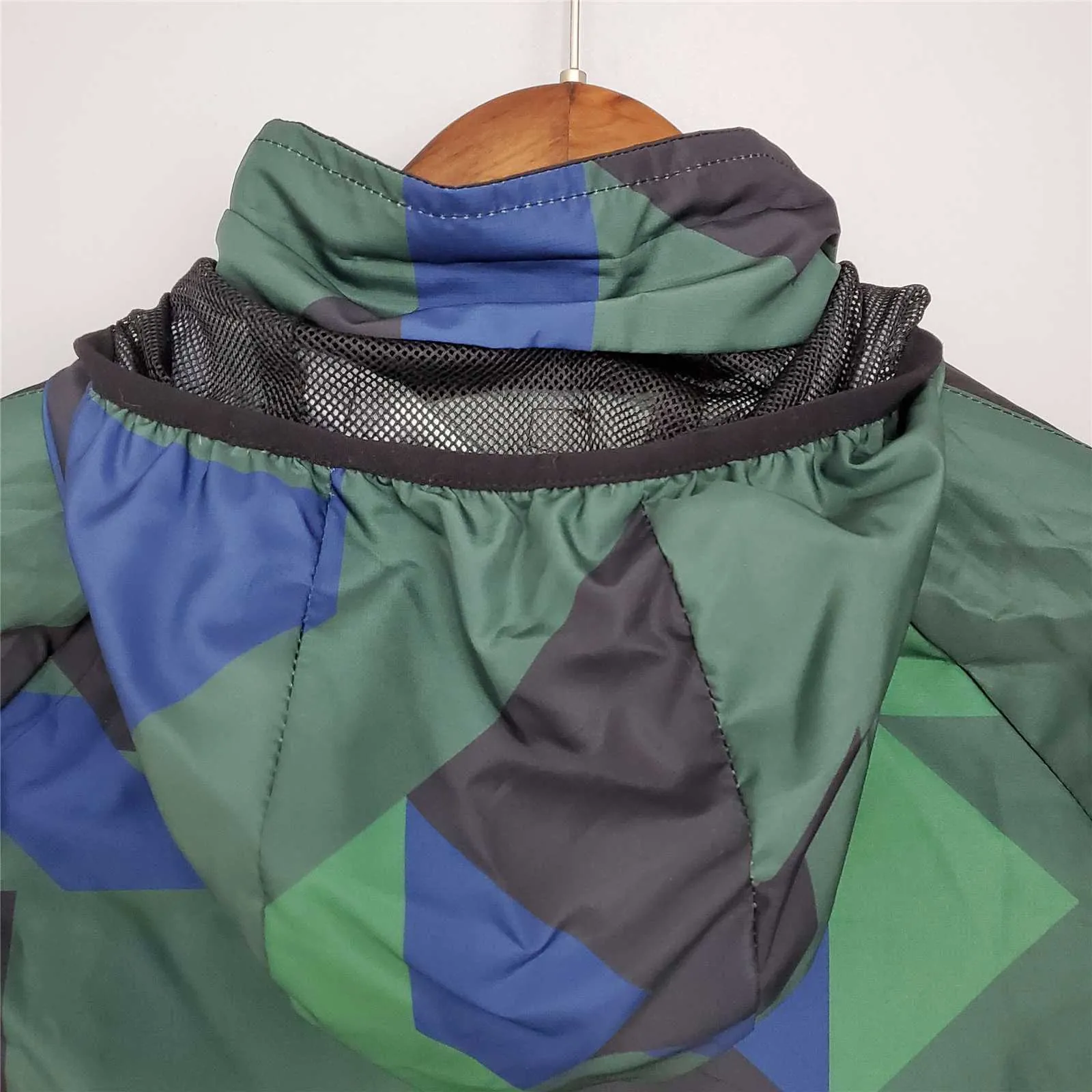 21-22 Tottenham Hotspur Green&amp;Blue Windbreaker 4