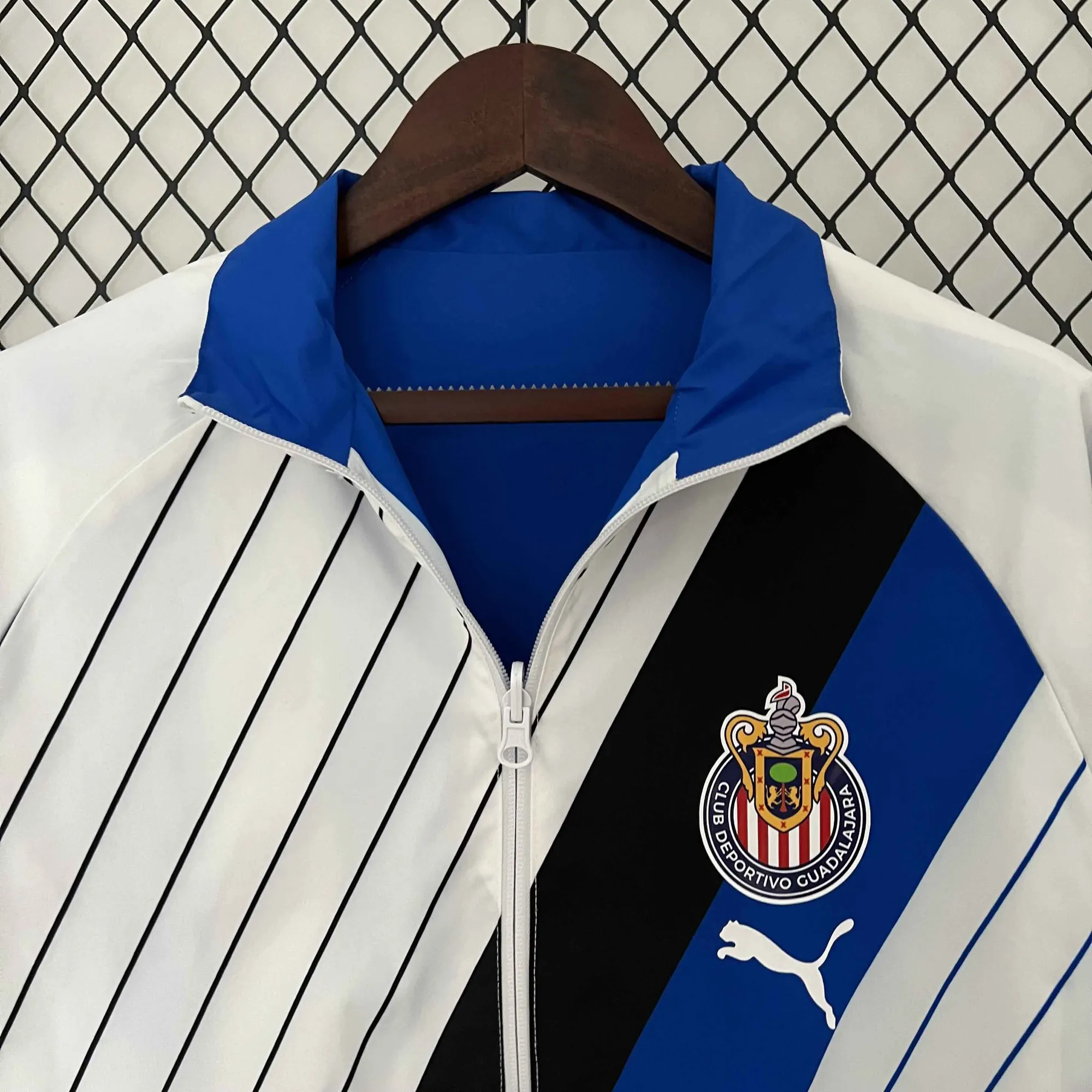 23-24 Chivas Reversible Windbreaker White&Blue Double-Sides Jacket Soccer Jerseys For Sale 4
