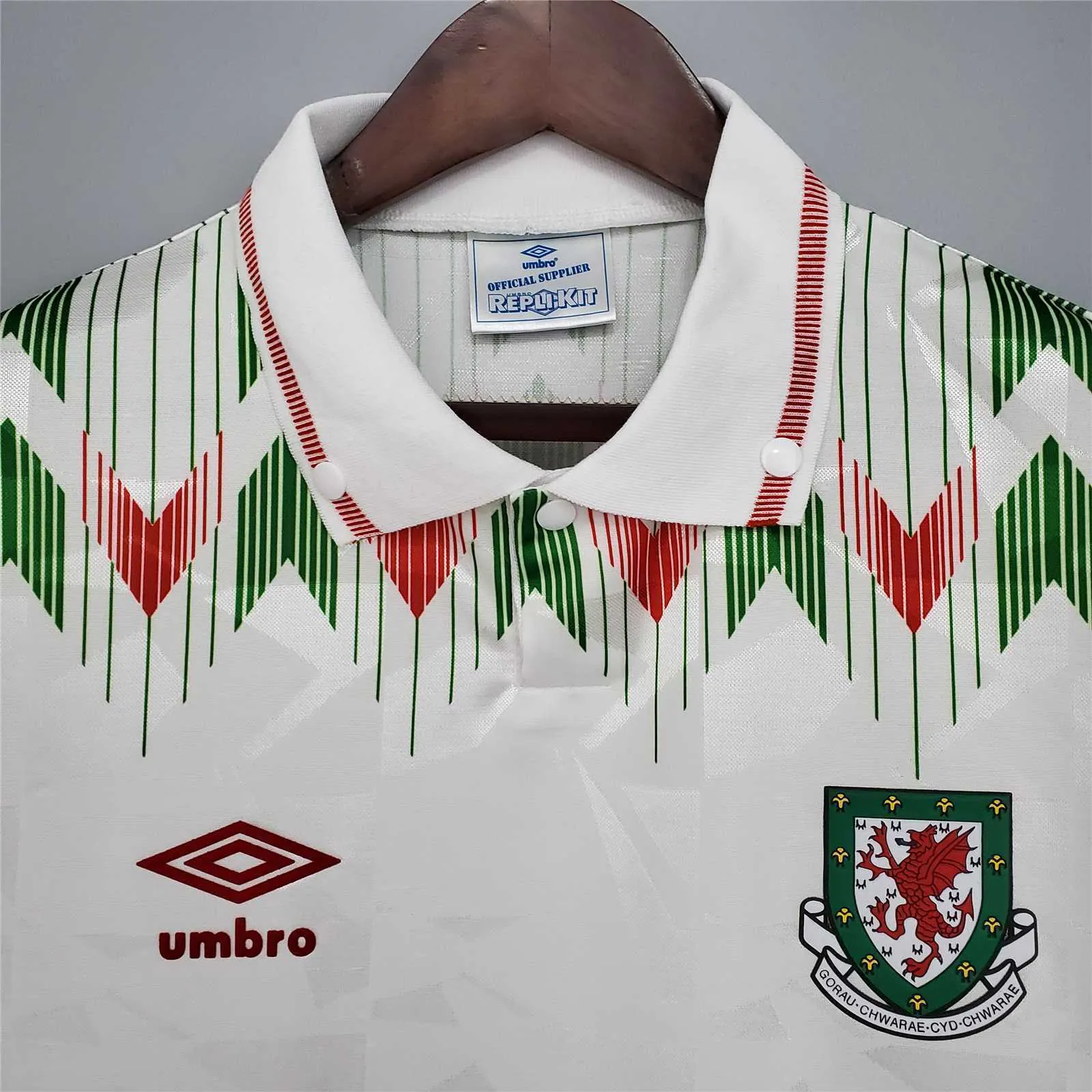 90-92 Wales away 1
