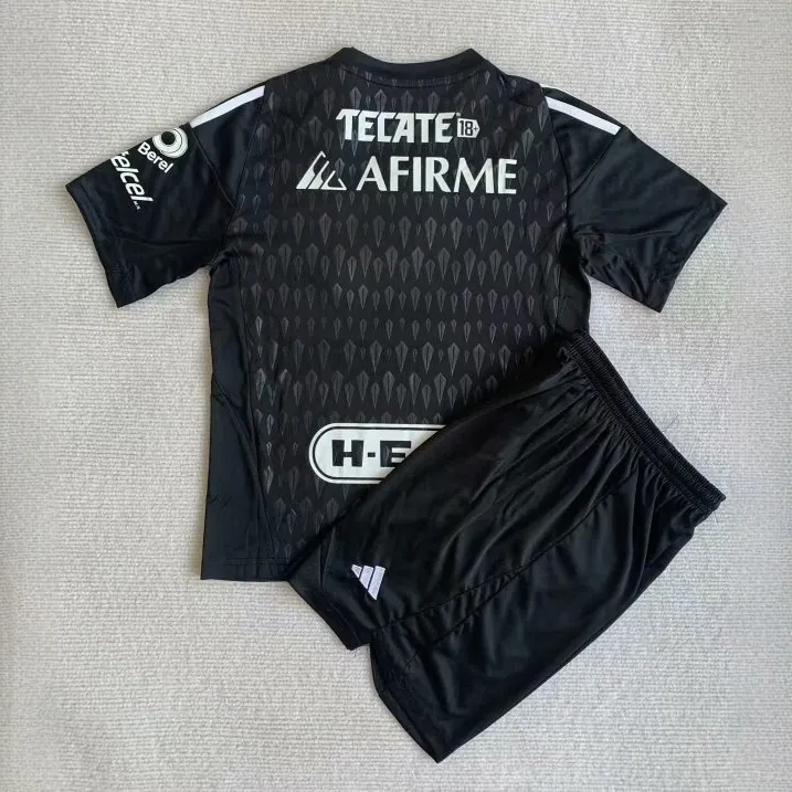 23-24 Tigres UANL Goalkeeper Kids Kits Black Children Sets Soccer Jerseys Yupoo 1