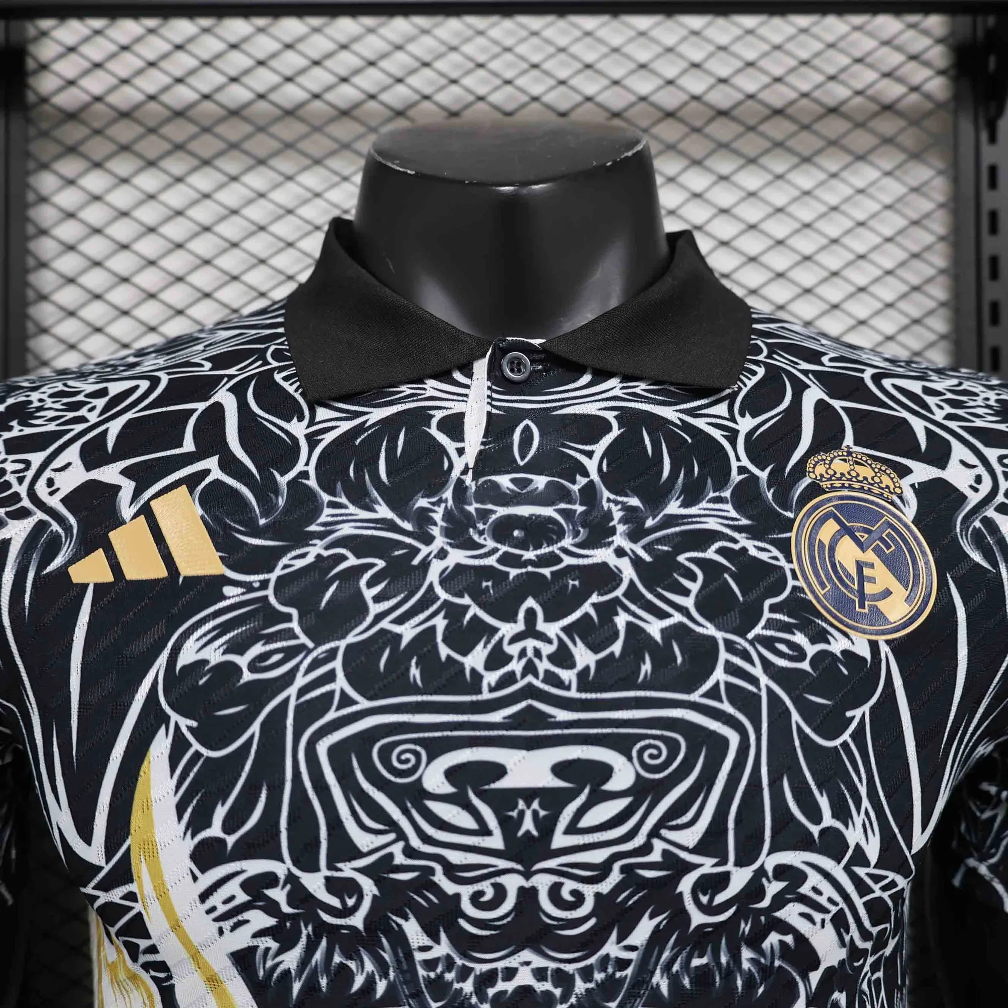 24-25 Real Madrid Black Dragon Special Edition Kit Player Version Shirt Football AAAAJersey Sup 1