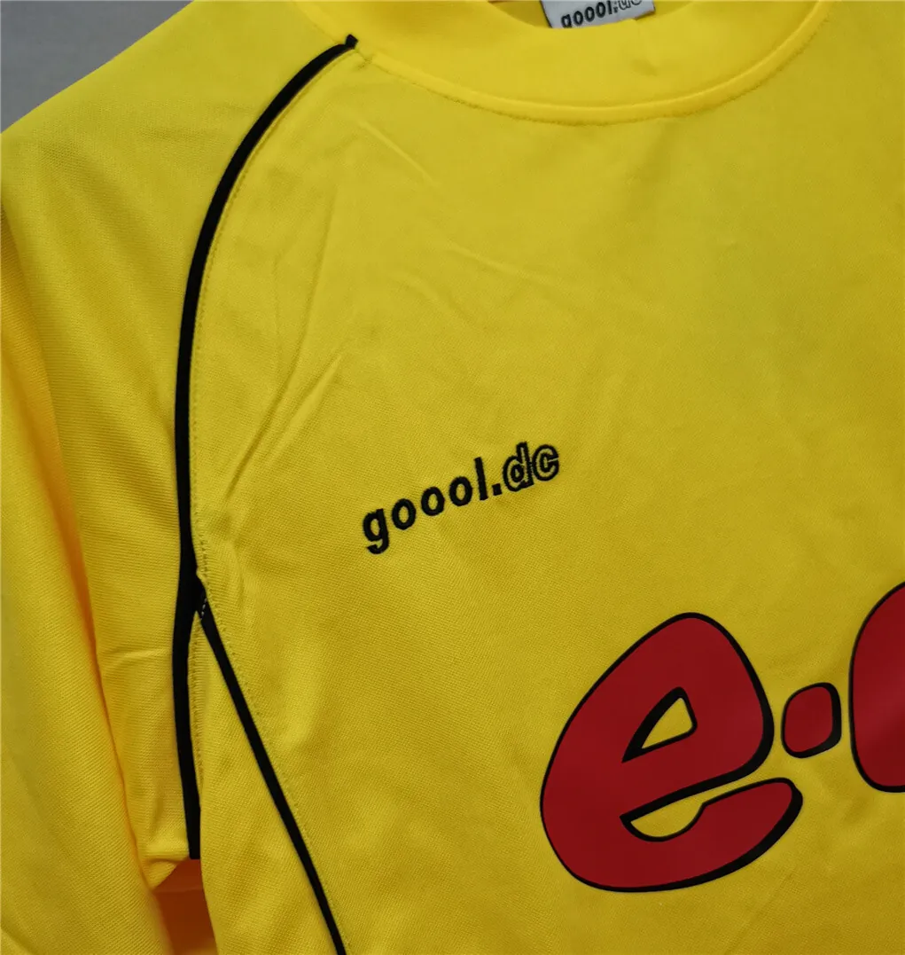 02 Dortmund home yellow 3