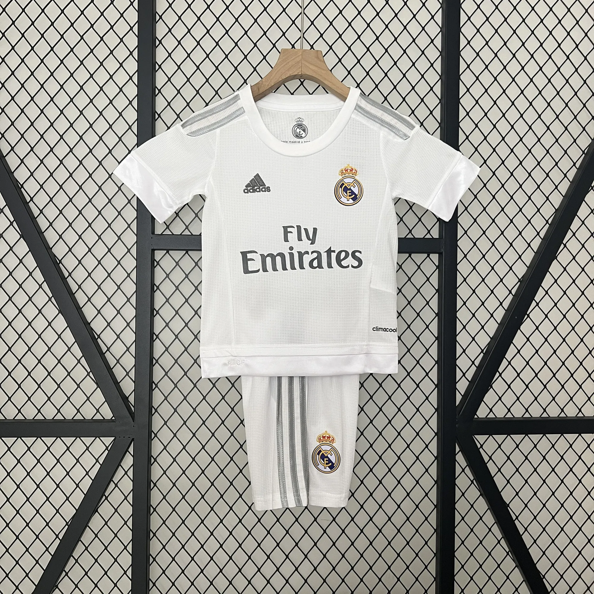 15-16 Real Madrid Home Retro Kids Kits Children Sets Football AAAAJerseys Yupoo 12